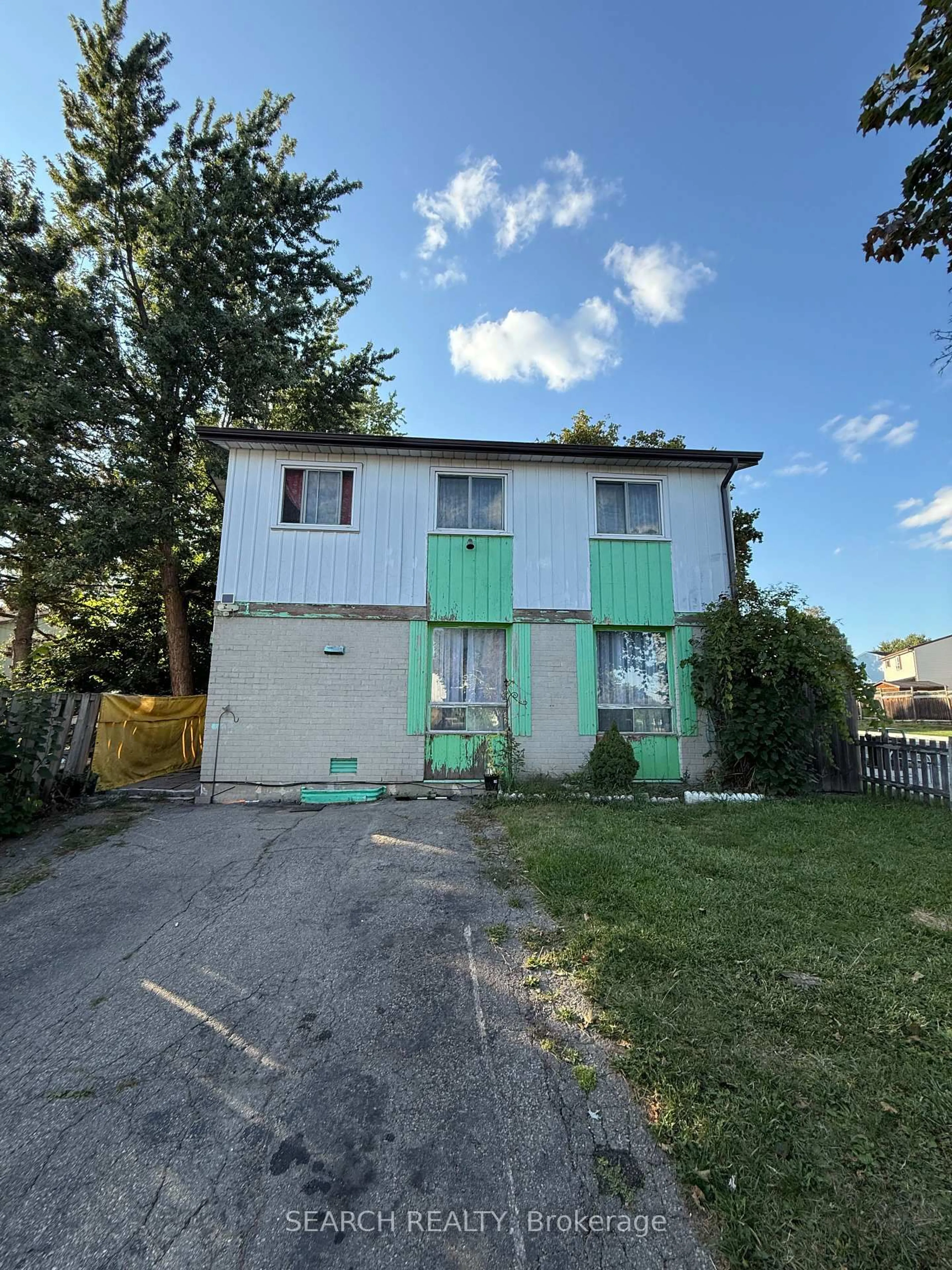 Unknown for 1 Homeland Crt, Brampton Ontario L6S 1R8