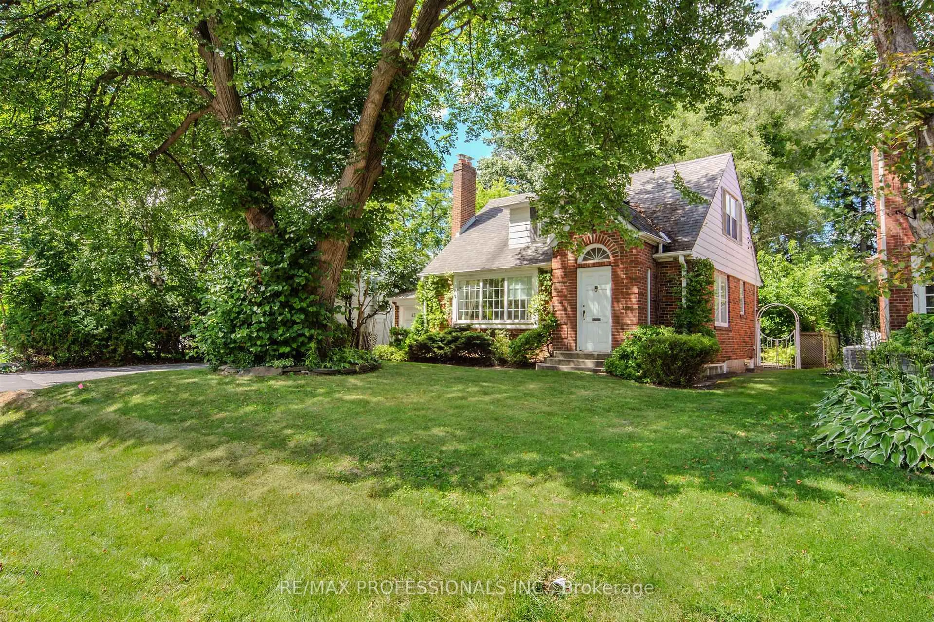 Home with brick exterior material, street for 43 Nottingham Dr, Toronto Ontario M9A 2W4