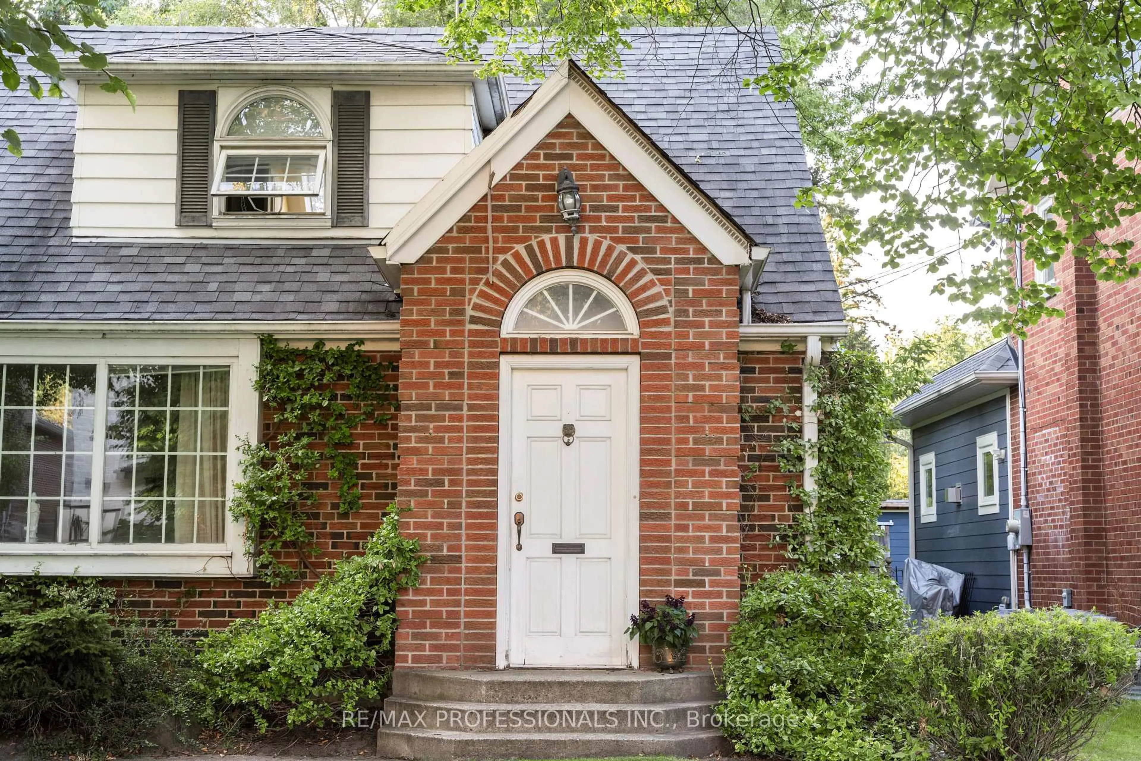 Home with brick exterior material, street for 43 Nottingham Dr, Toronto Ontario M9A 2W4
