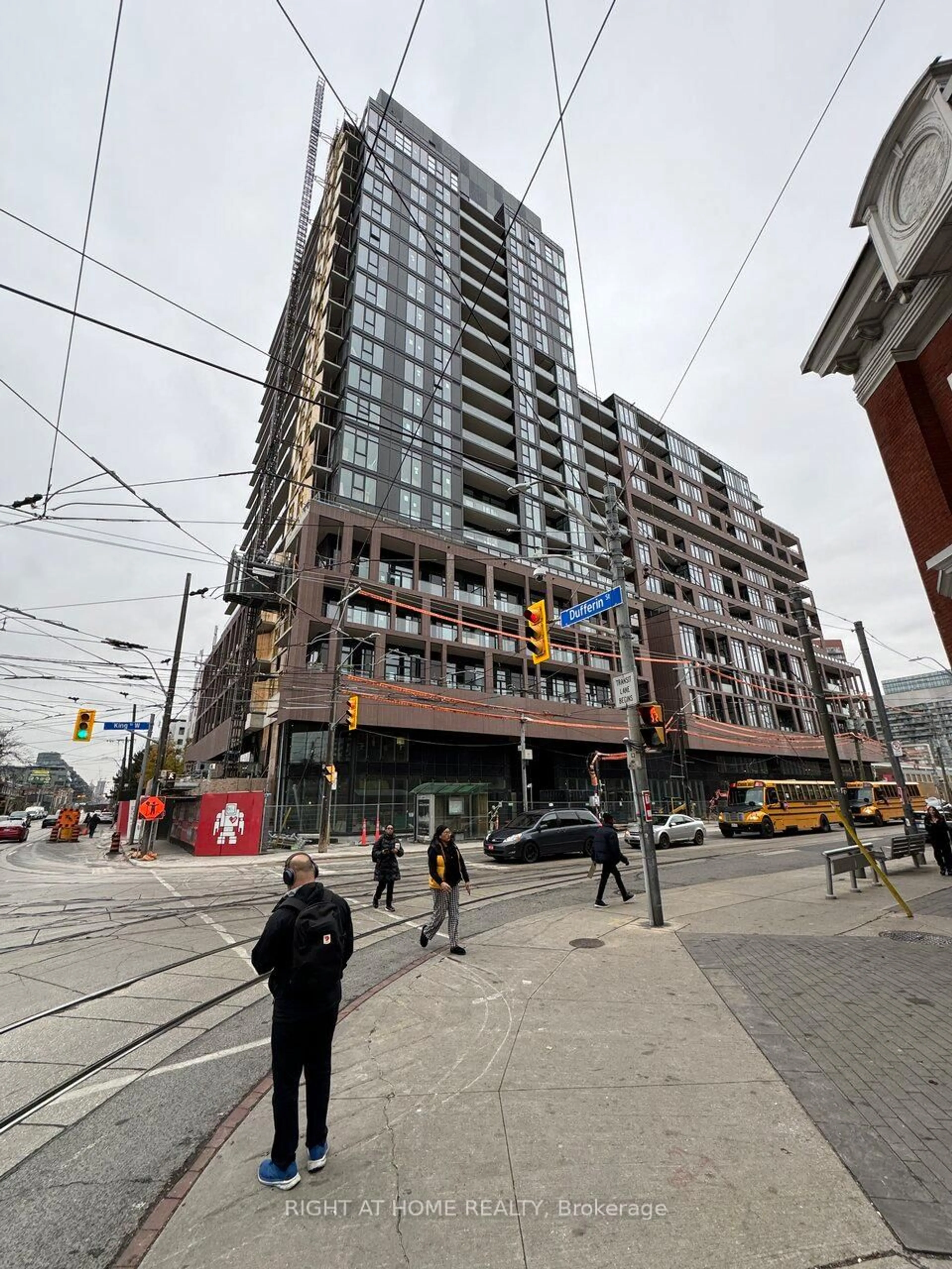 Unknown for 285 Dufferin St #Unit #1206, Toronto Ontario M6K 0J2