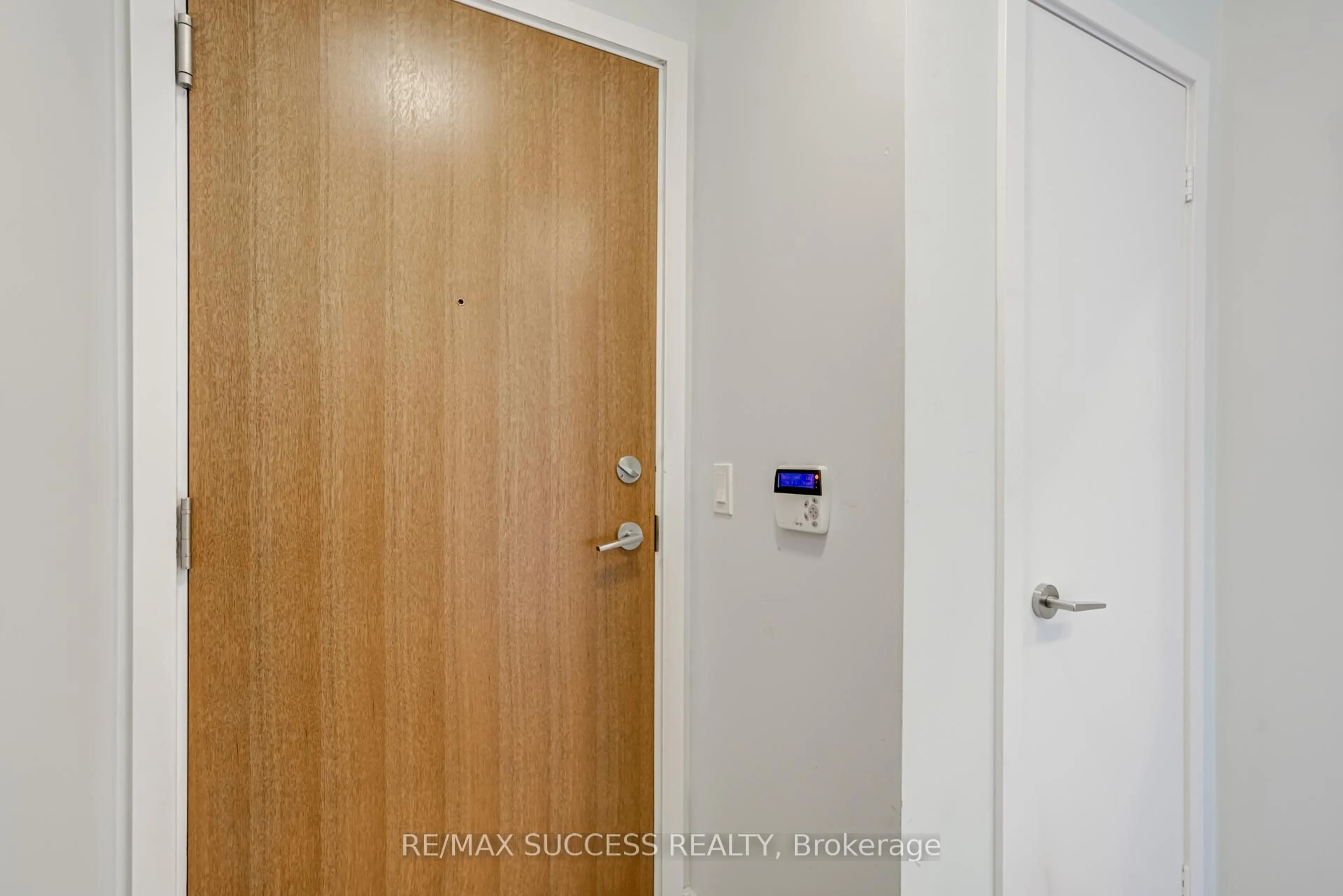 Unknown for 20 Shore breeze Ave #1807, Toronto Ontario M8V 0C7