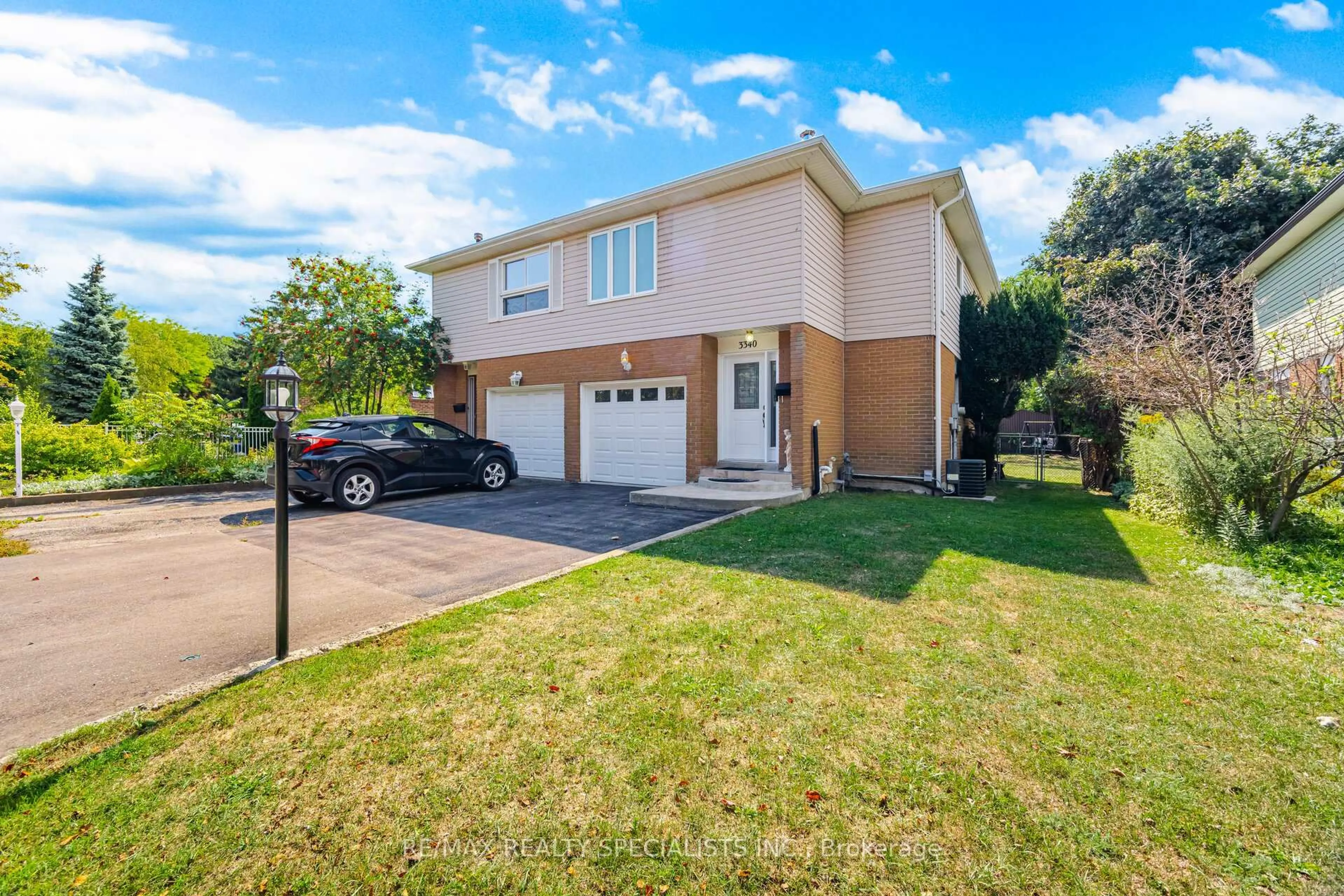 Unknown for 3340 Tallmast Cres, Mississauga Ontario L5L 1H5
