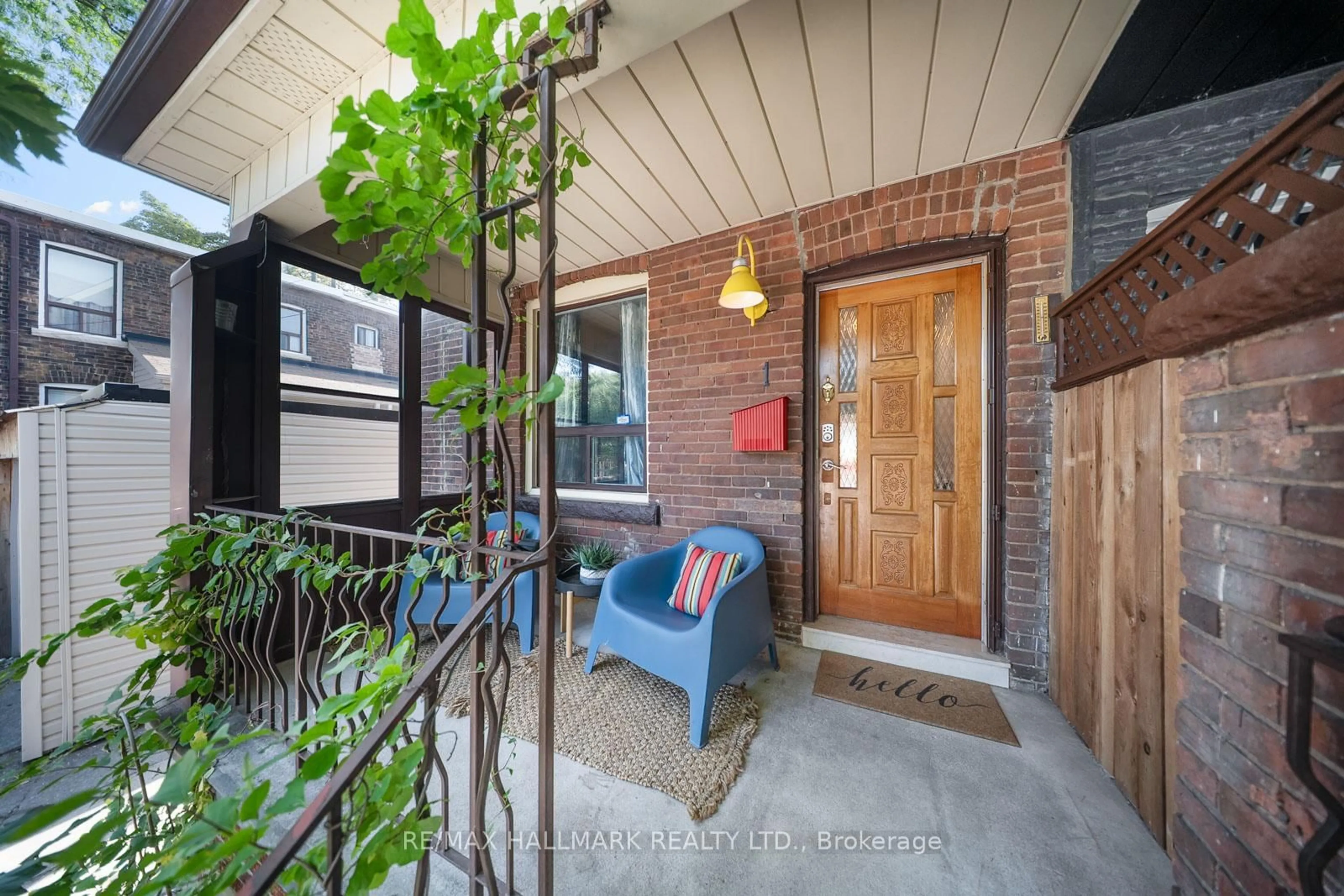 Indoor entryway for 1 Hounslow Heath Rd, Toronto Ontario M6N 1G7