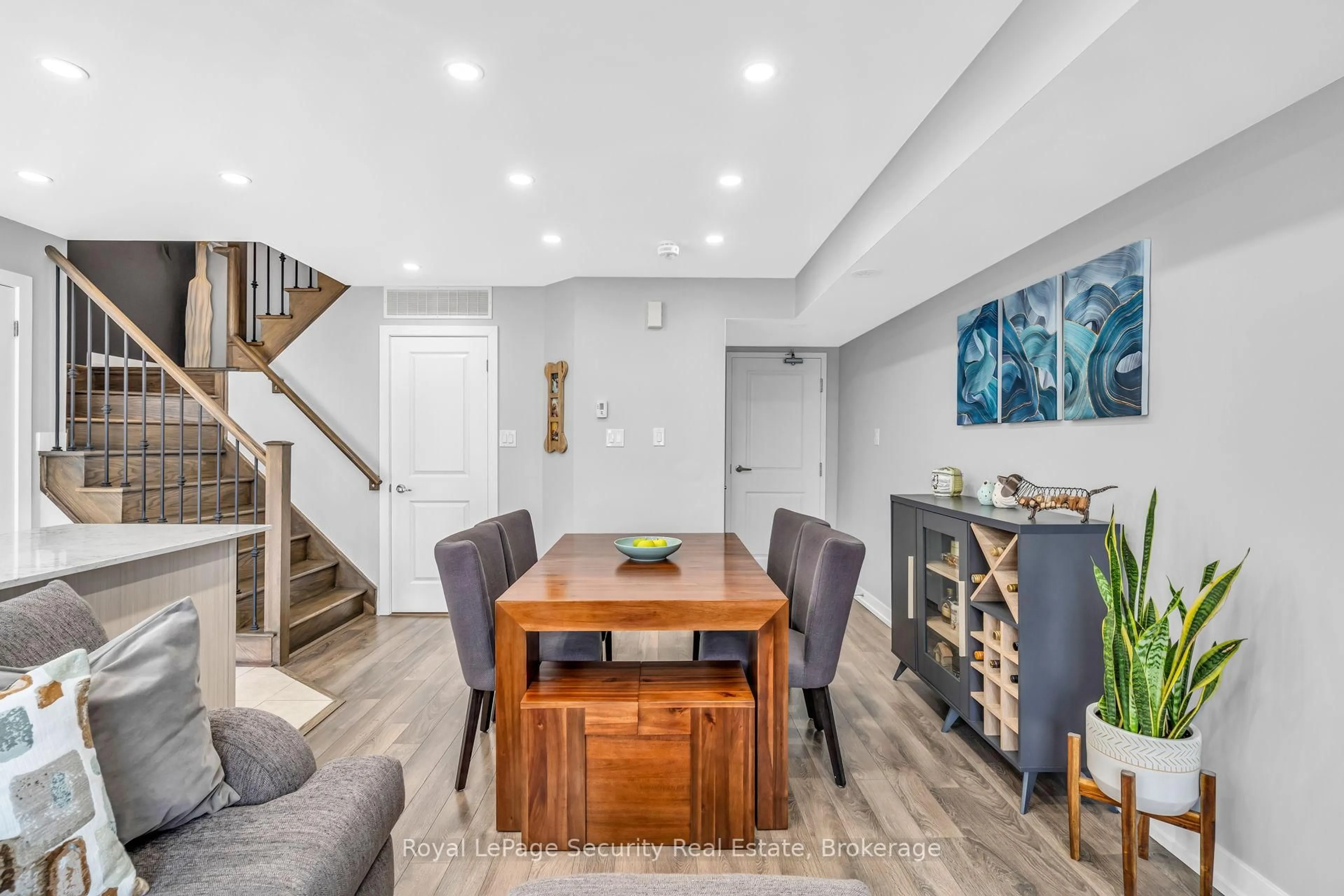 Unknown for 2315 Sheppard Ave #61, Toronto Ontario M9M 3A4