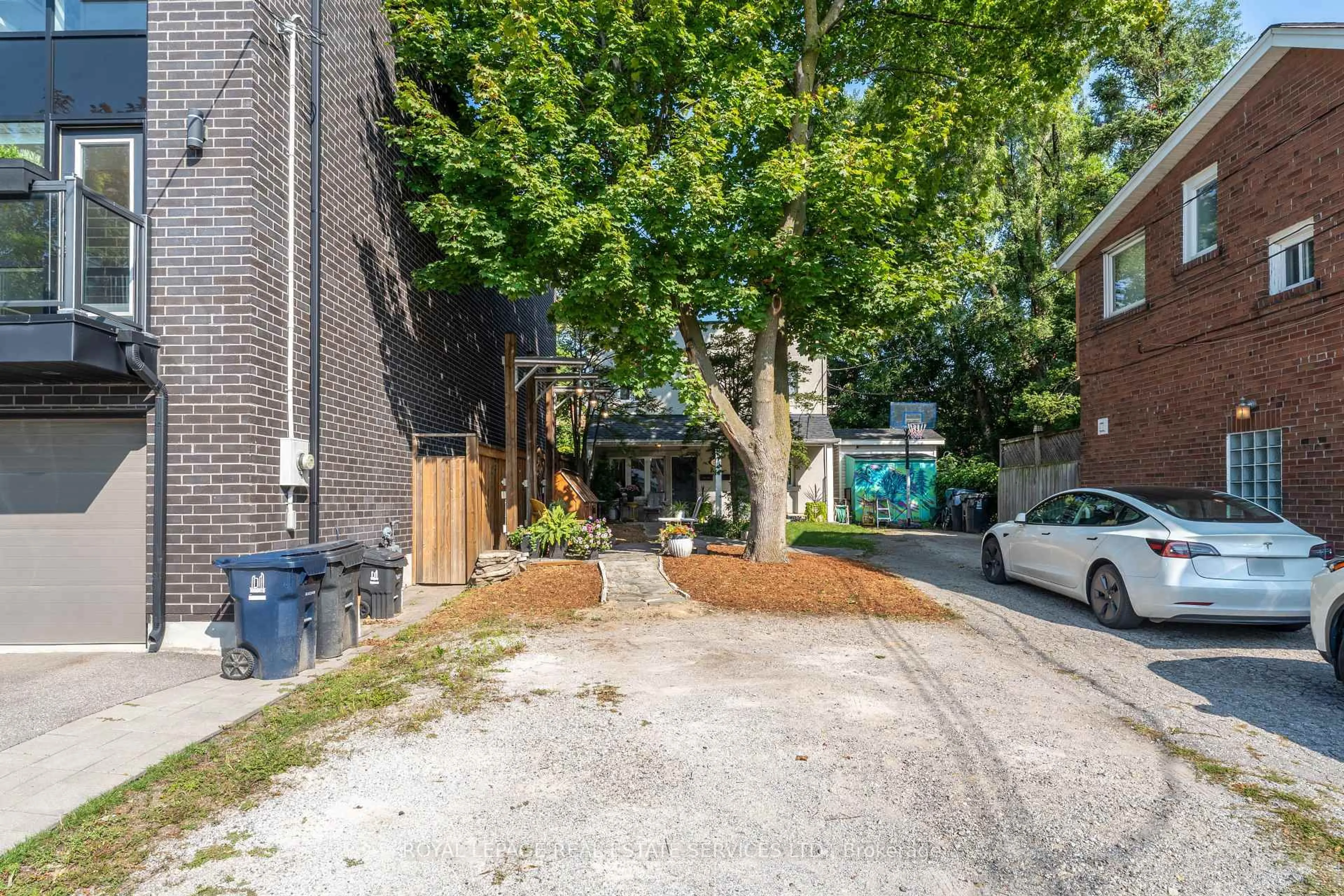 Unknown for 150 Stanley Ave, Toronto Ontario M8V 1N9