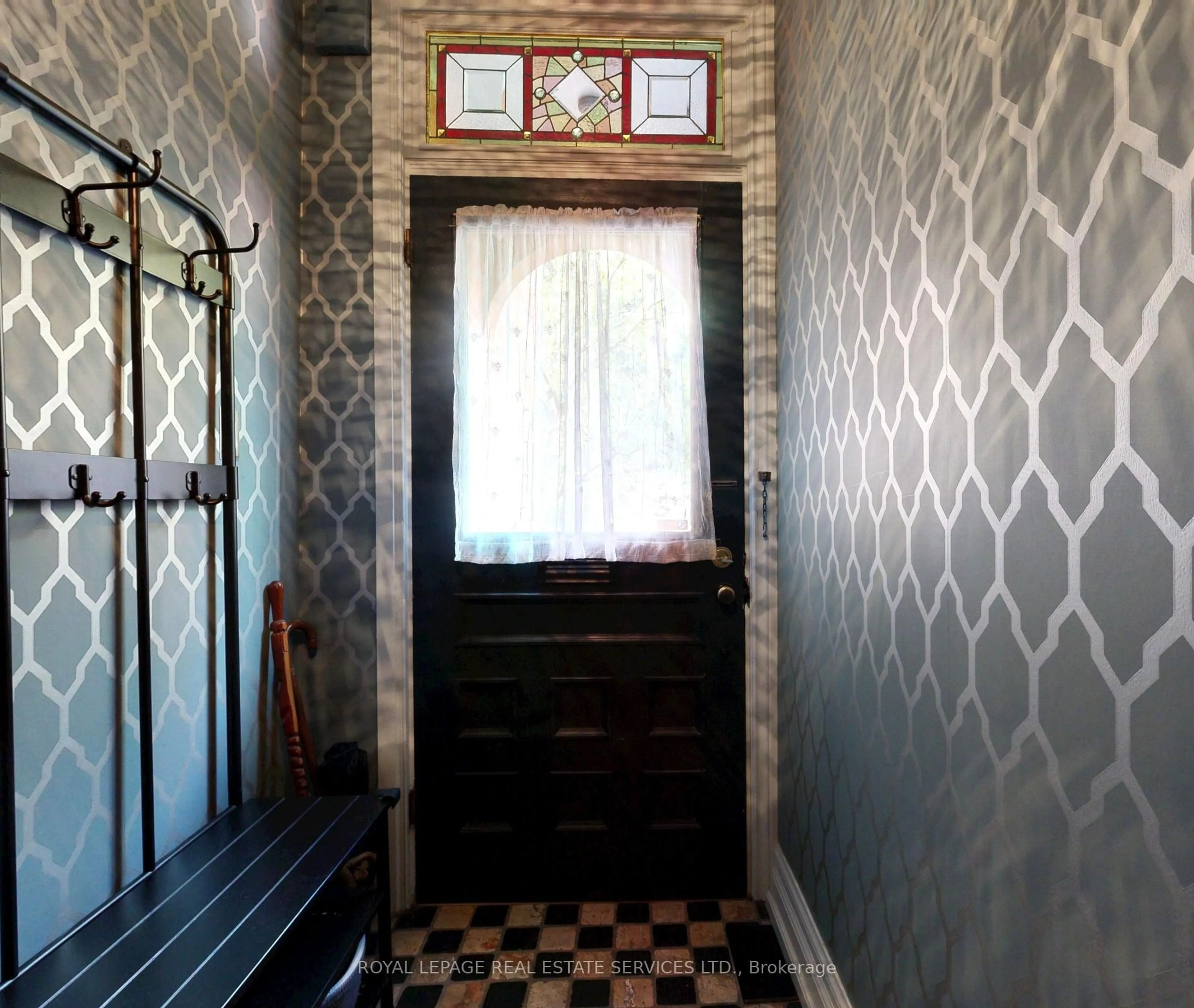 Indoor foyer for 169 Cowan Ave, Toronto Ontario M6K 2N5