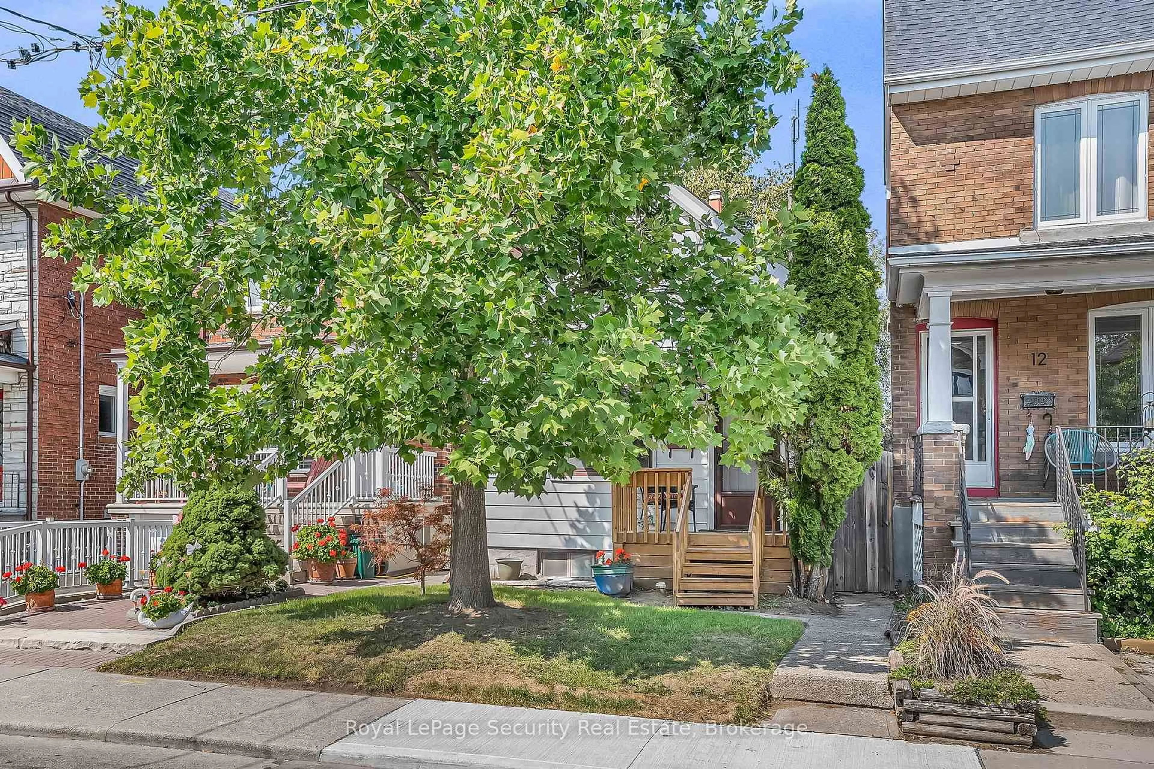 Unknown for 14 Morland Rd, Toronto Ontario M6S 2M8