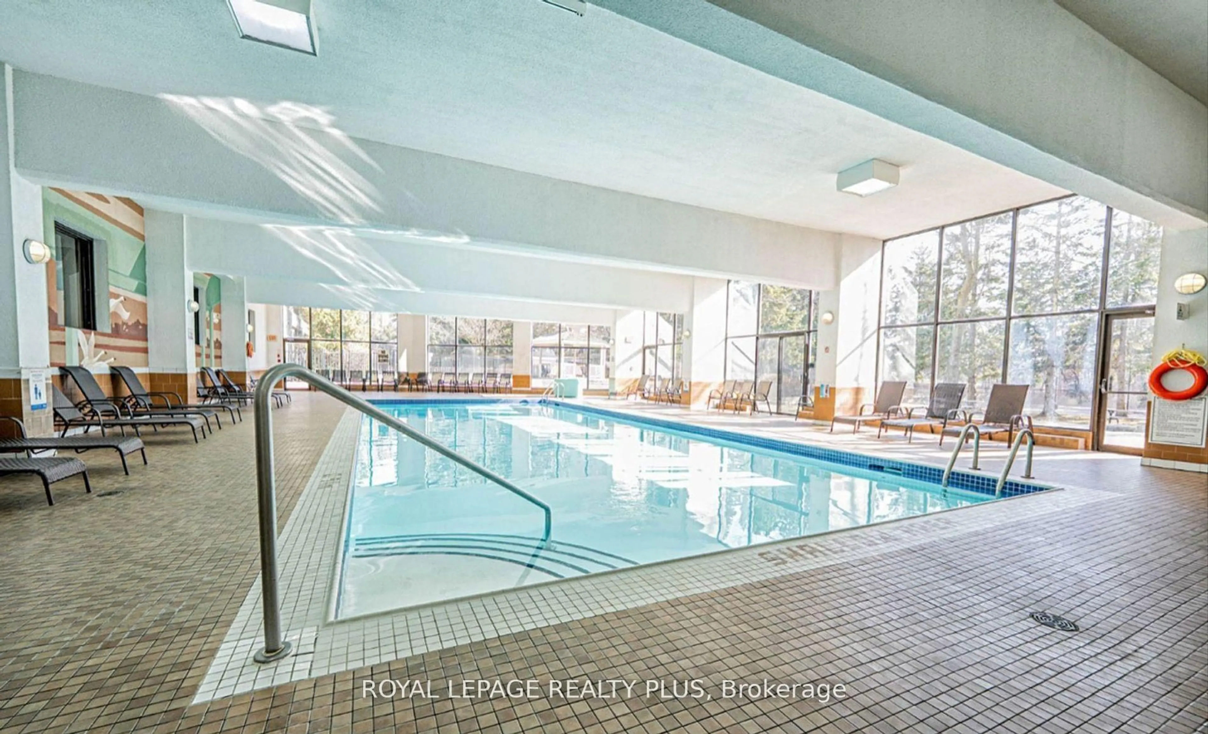 Pool for 8 Lisa St #2306, Brampton Ontario L6T 4S6