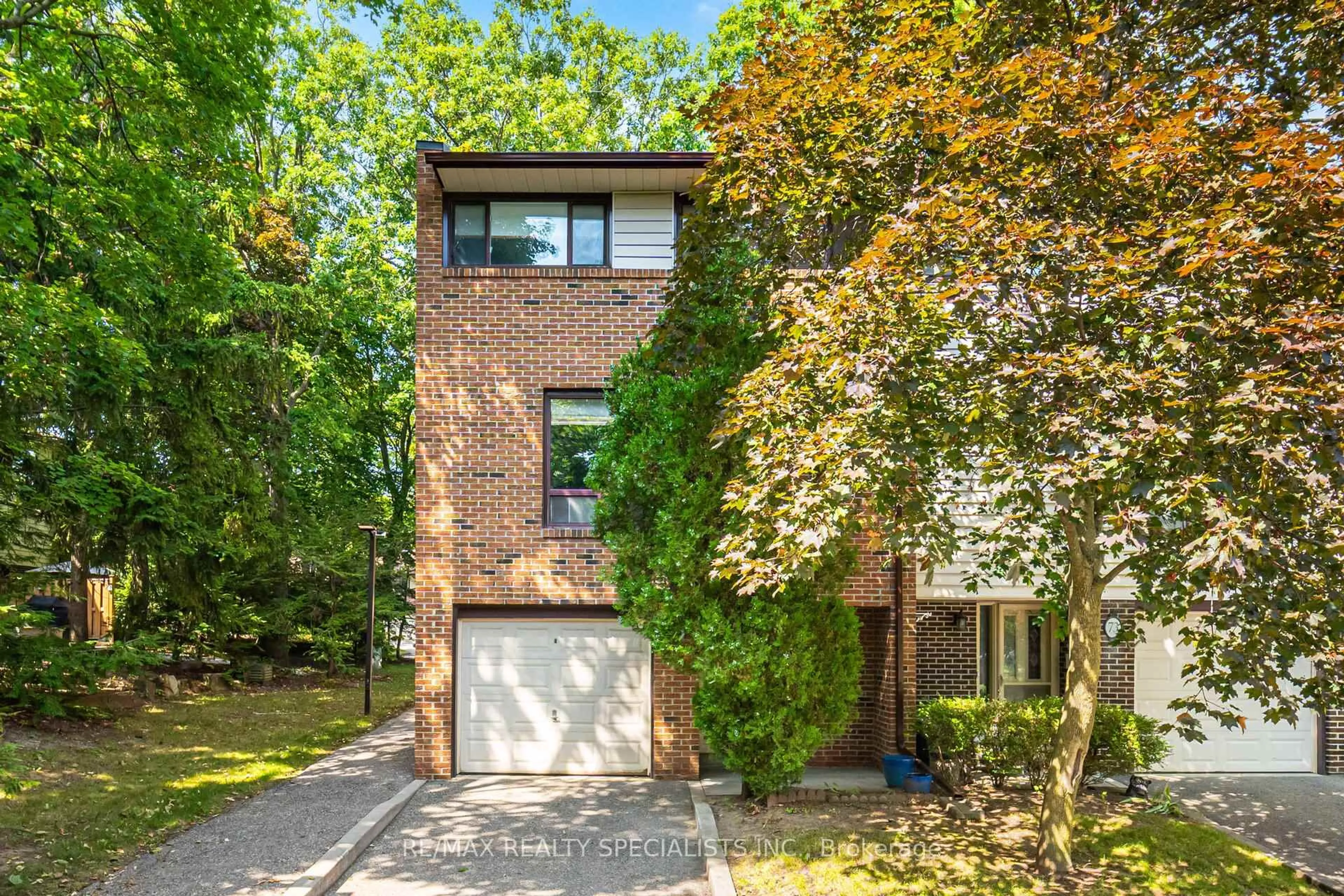 Home with brick exterior material, street for 2020 South Millway #74, Mississauga Ontario L5L 1K2