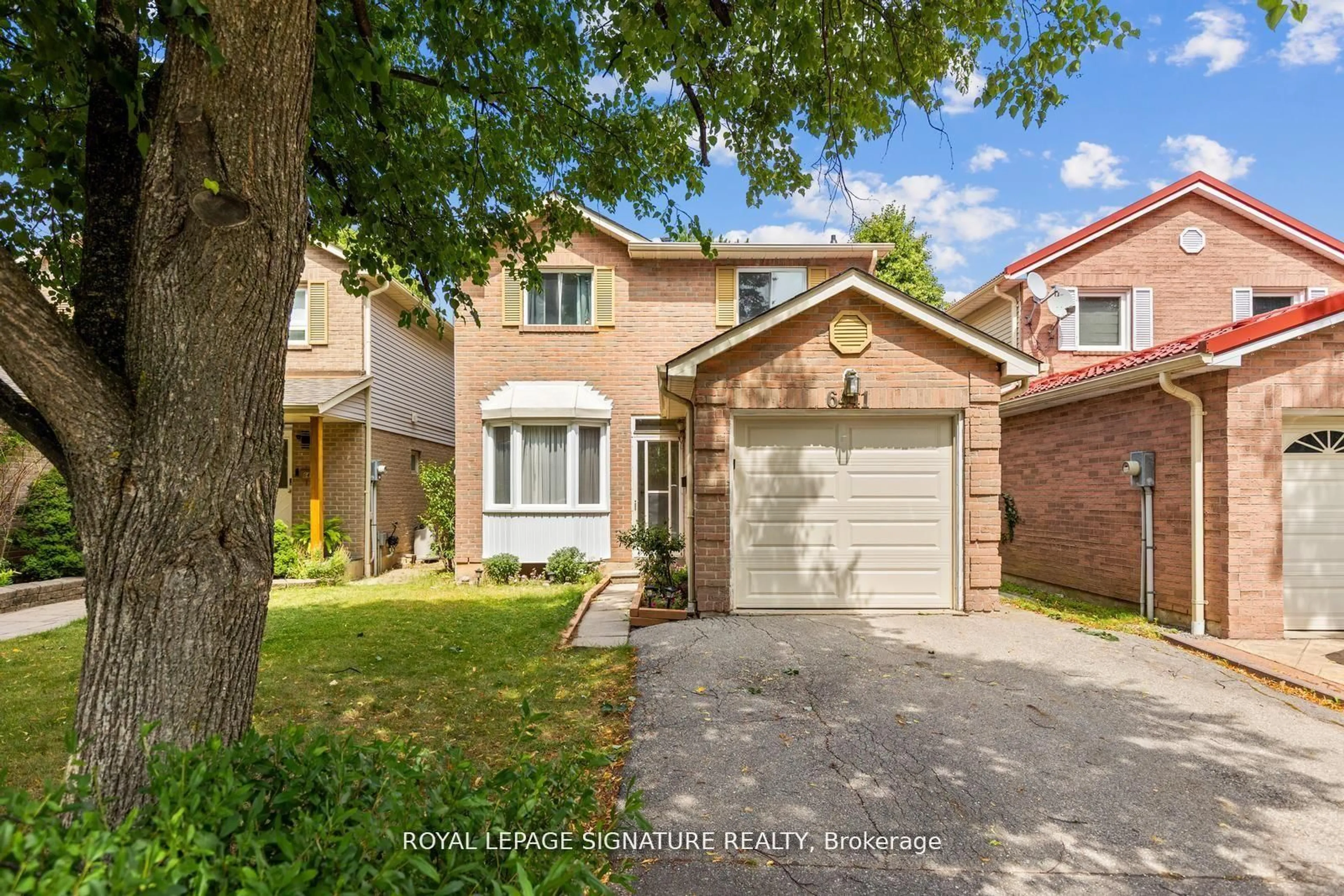 Home with brick exterior material, street for 6441 Colebrook Cres, Mississauga Ontario L5N 3E3