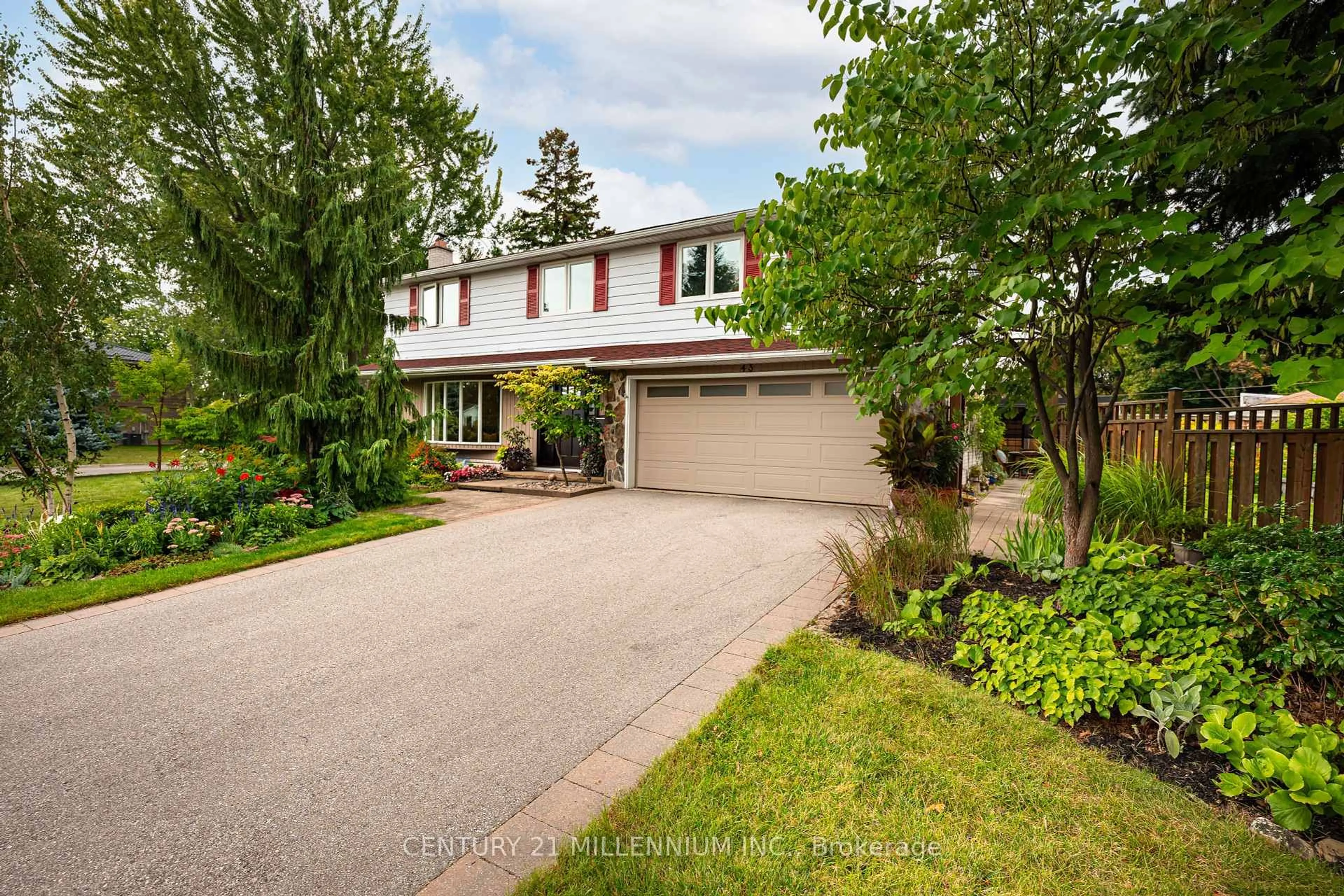 Unknown for 43 Erindale Cres, Brampton Ontario L6W 1B6
