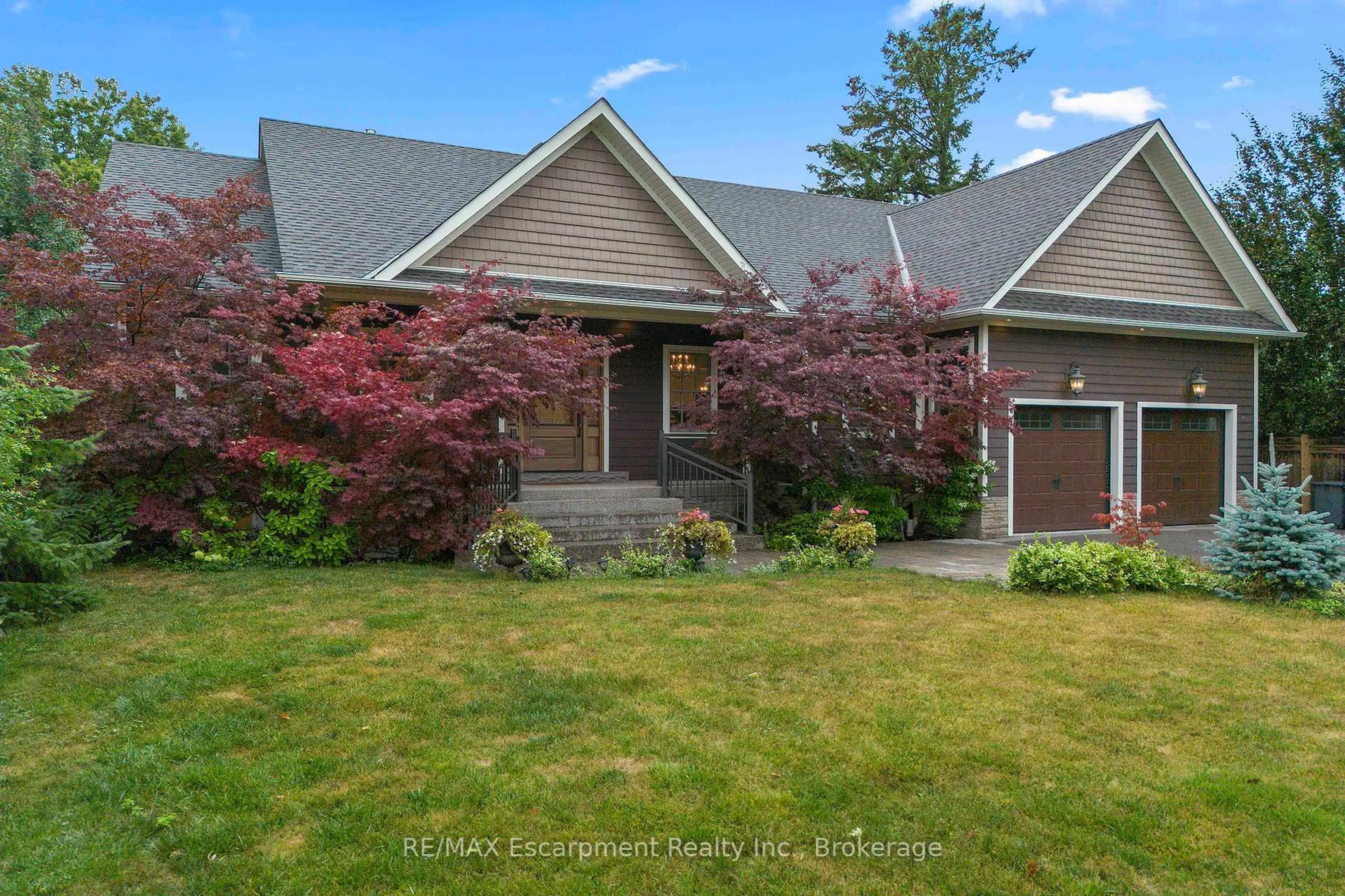 Unknown for 2073 Deramore Dr, Oakville Ontario L6J 2P7