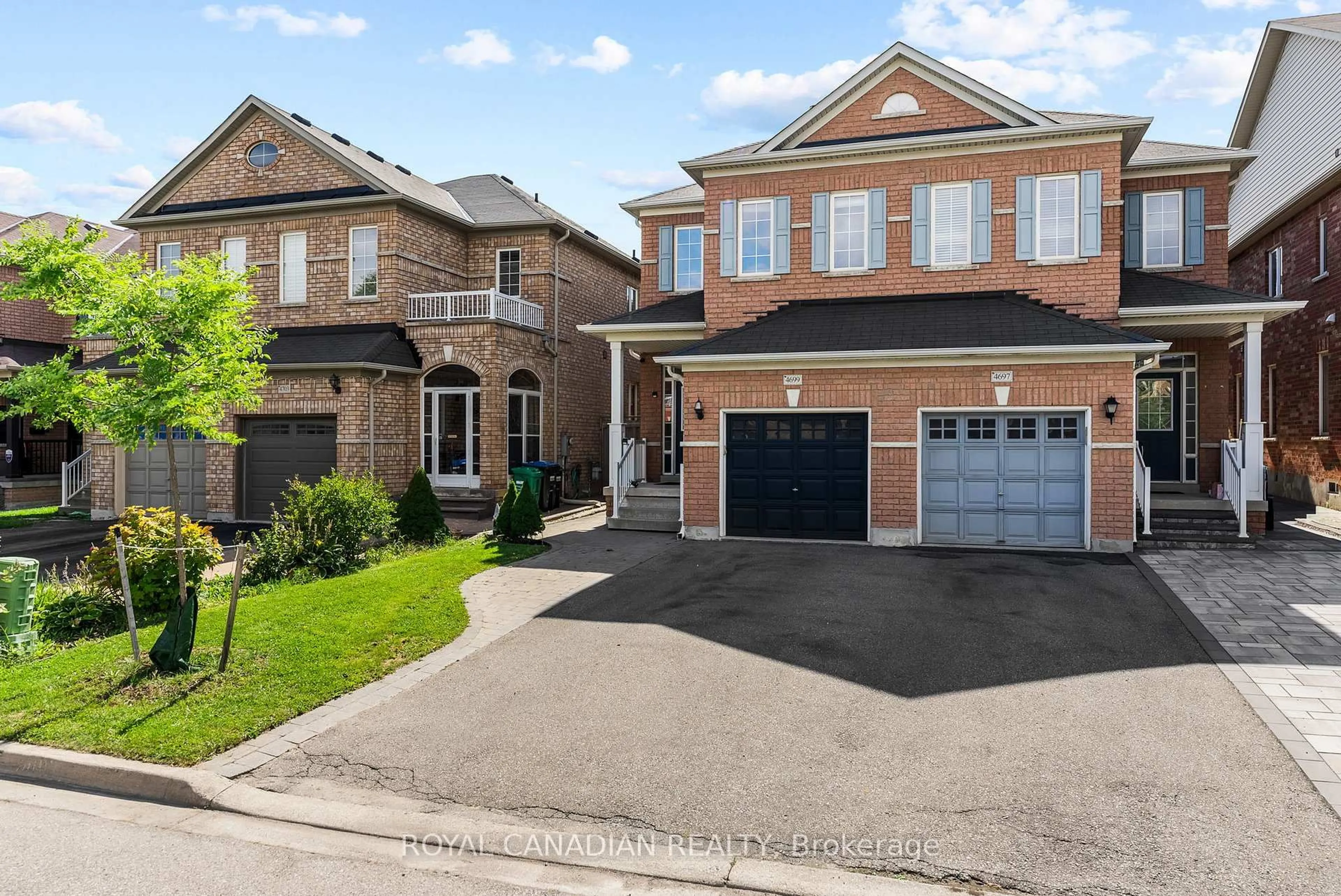 Home with brick exterior material, street for 4699 Centretown Way, Mississauga Ontario L5R 0C8
