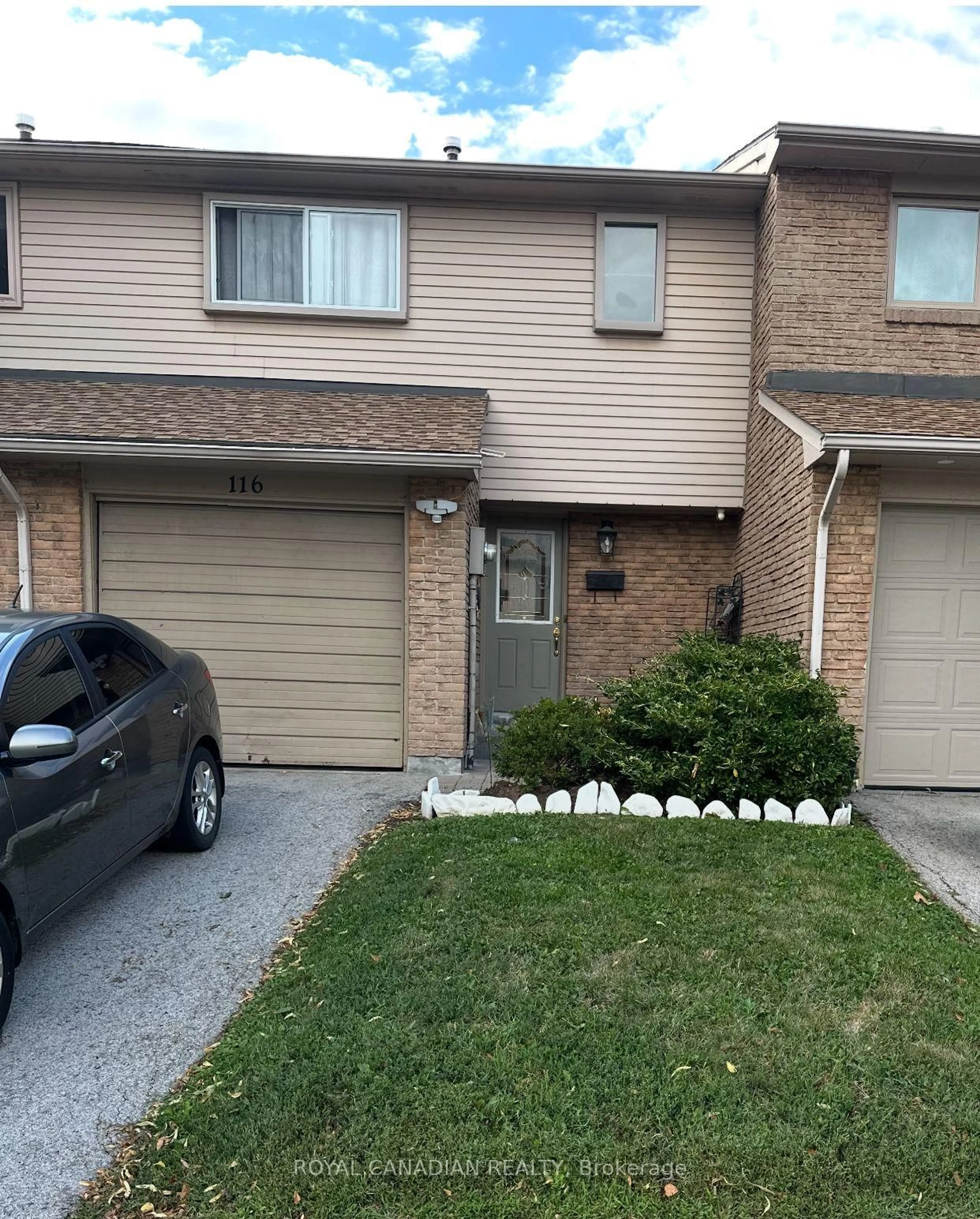 Unknown for 1538 Lancaster Dr #116, Oakville Ontario L6H 2Z3