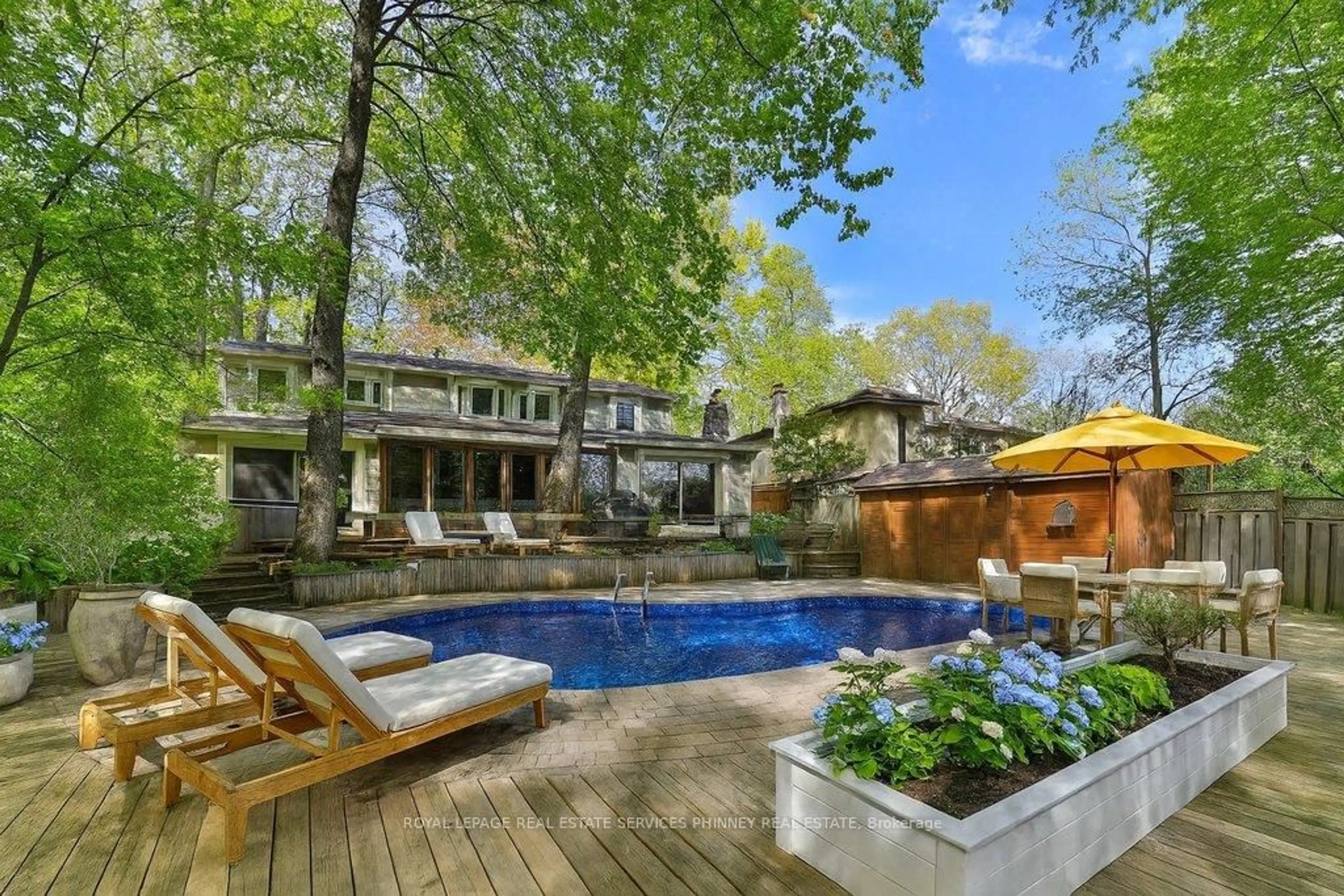 Pool for 1174 Whiteoaks Ave, Mississauga Ontario L5J 3B5