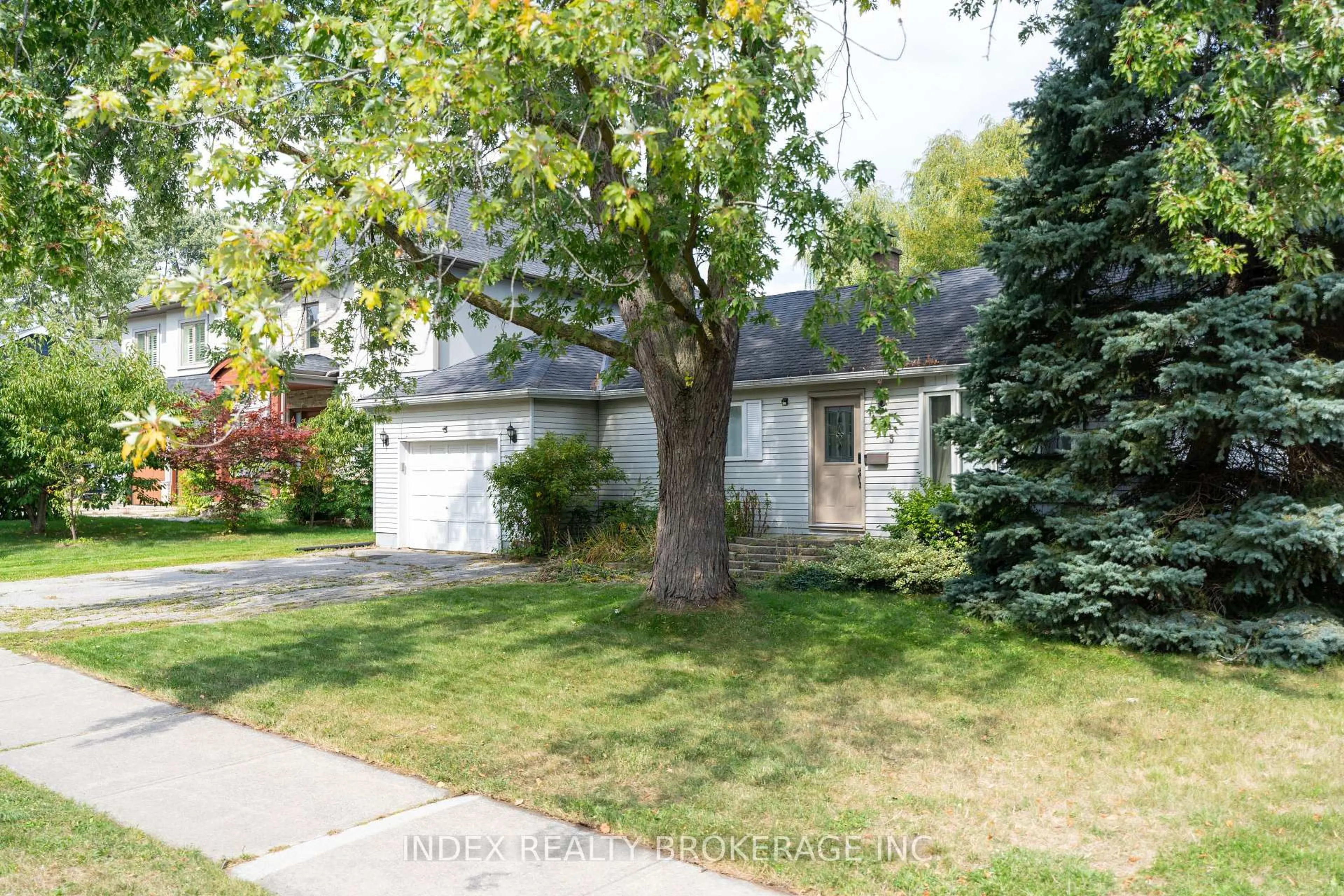 Unknown for 1073 Kent Ave, Oakville Ontario L6H 1Z7
