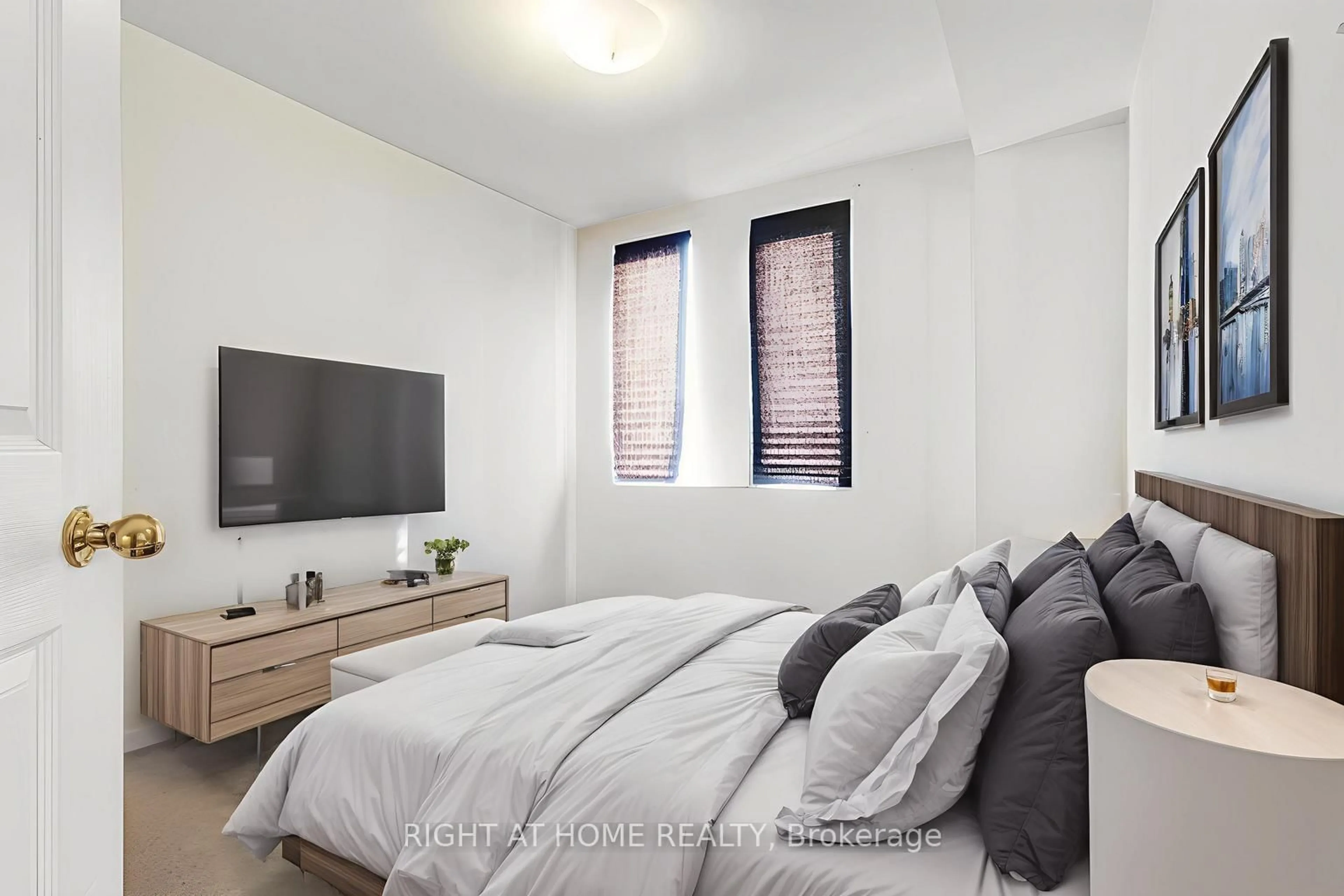 Bedroom with bed, unknown for 65 George Appleton Way #2083, Toronto Ontario M3M 0A2
