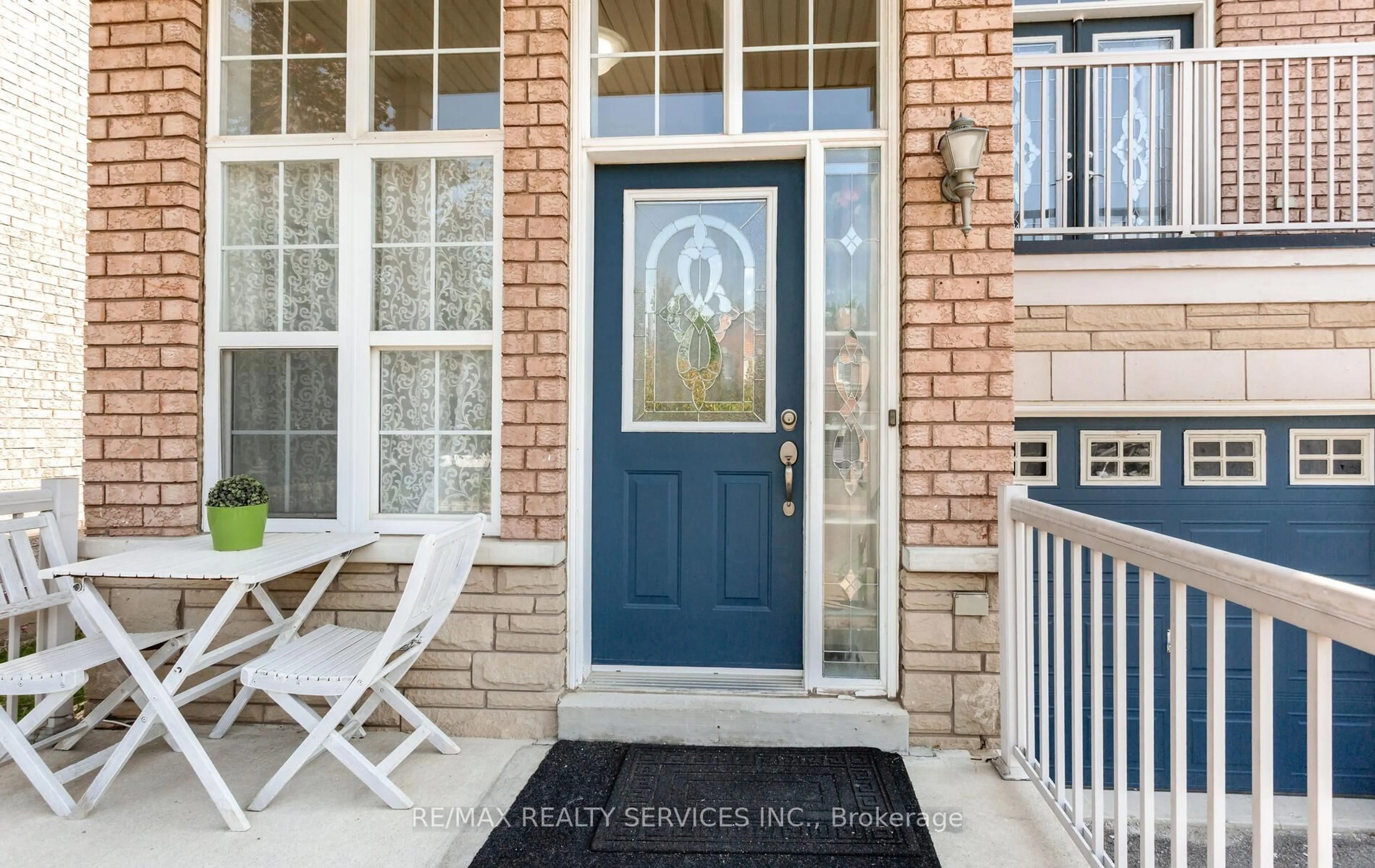Indoor entryway for 3770 Brinwood Gate, Mississauga Ontario L5M 7H2