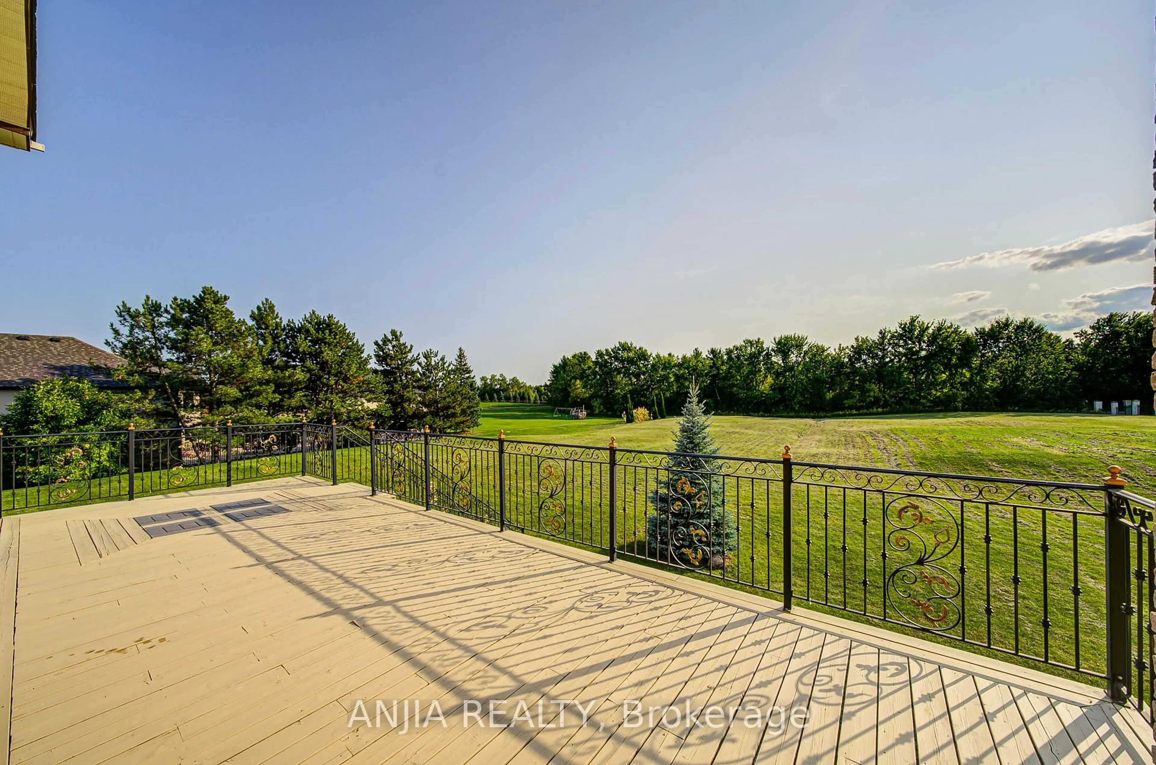 Patio, forest/trees view for 44 Bellini Ave, Brampton Ontario L6P 0E2