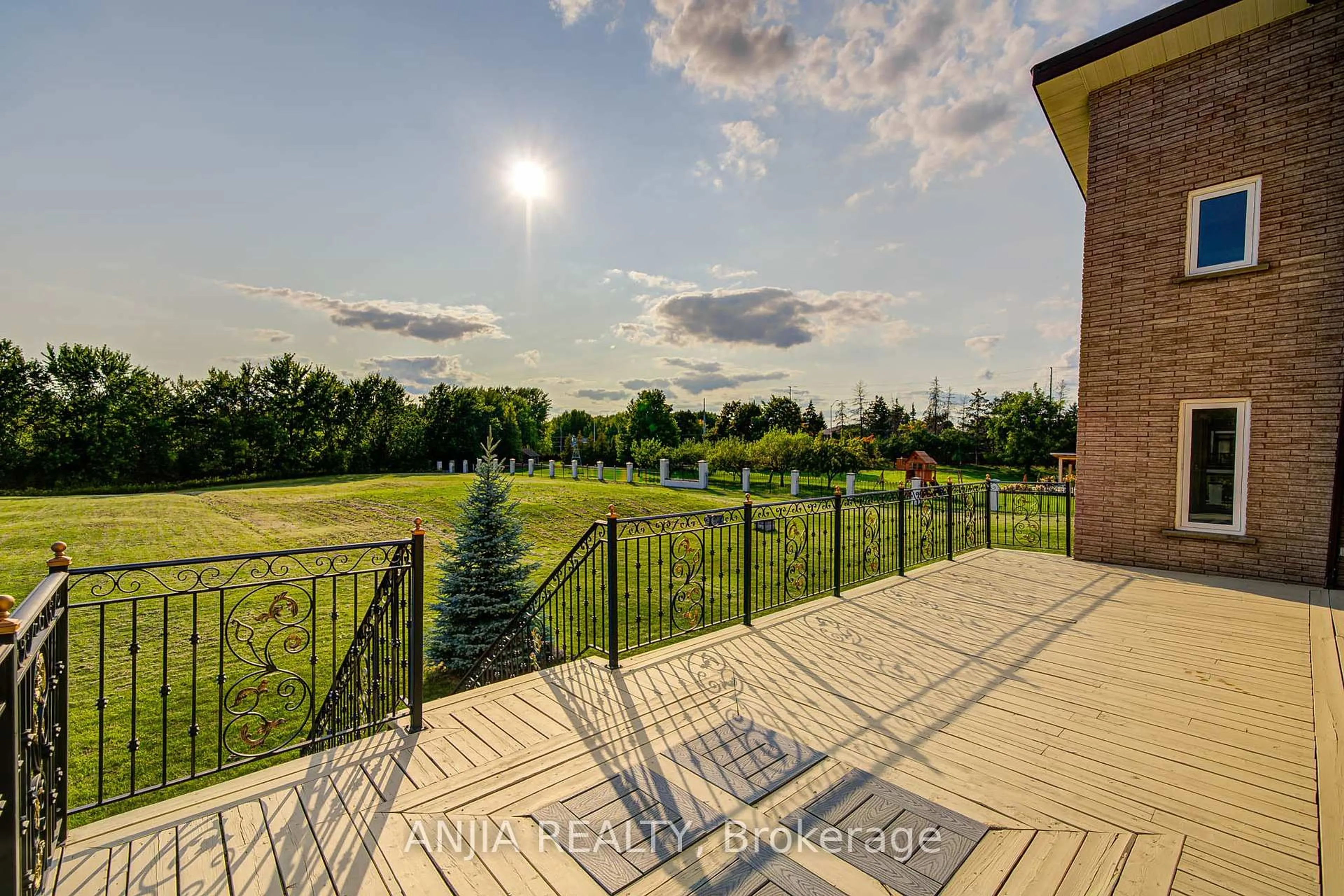 A pic from outside/outdoor area/front of a property/back of a property/a pic from drone, water/lake/river/ocean view for 44 Bellini Ave, Brampton Ontario L6P 0E2