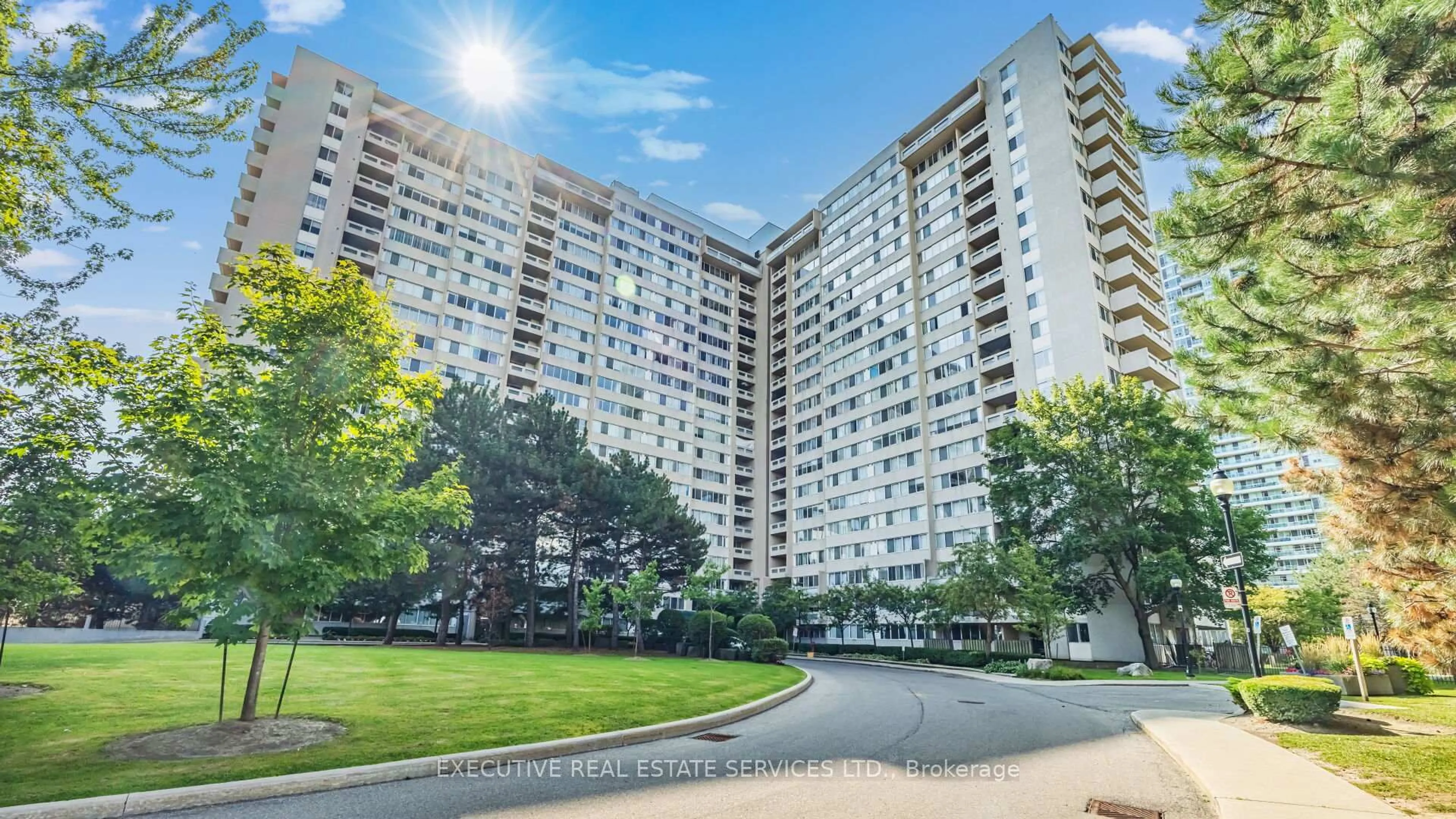 Unknown for 3590 KANEFF Cres #2002, Mississauga Ontario L5A 3X3