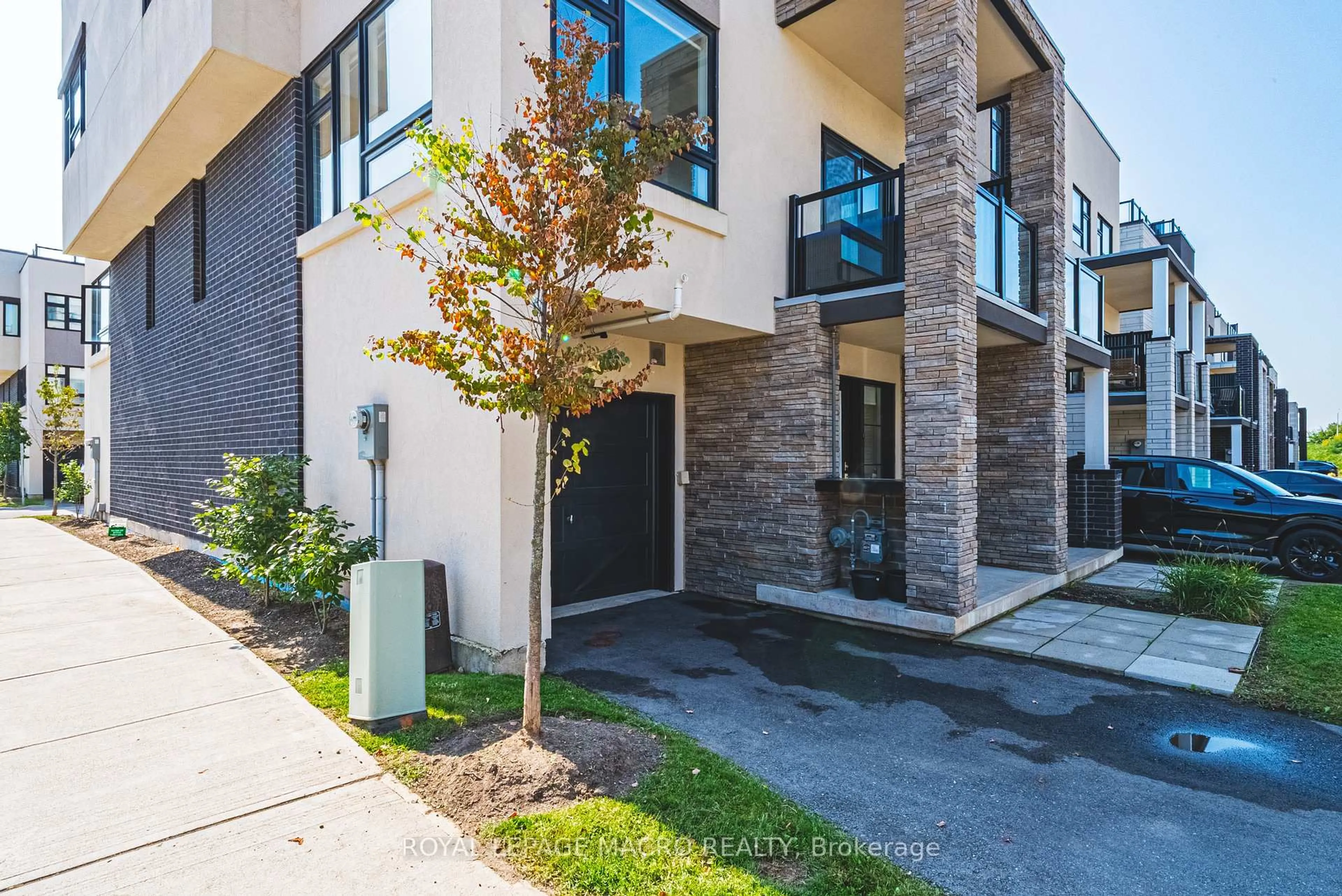 Unknown for 1121 Cooke Blvd #13, Burlington Ontario L7T 0C3
