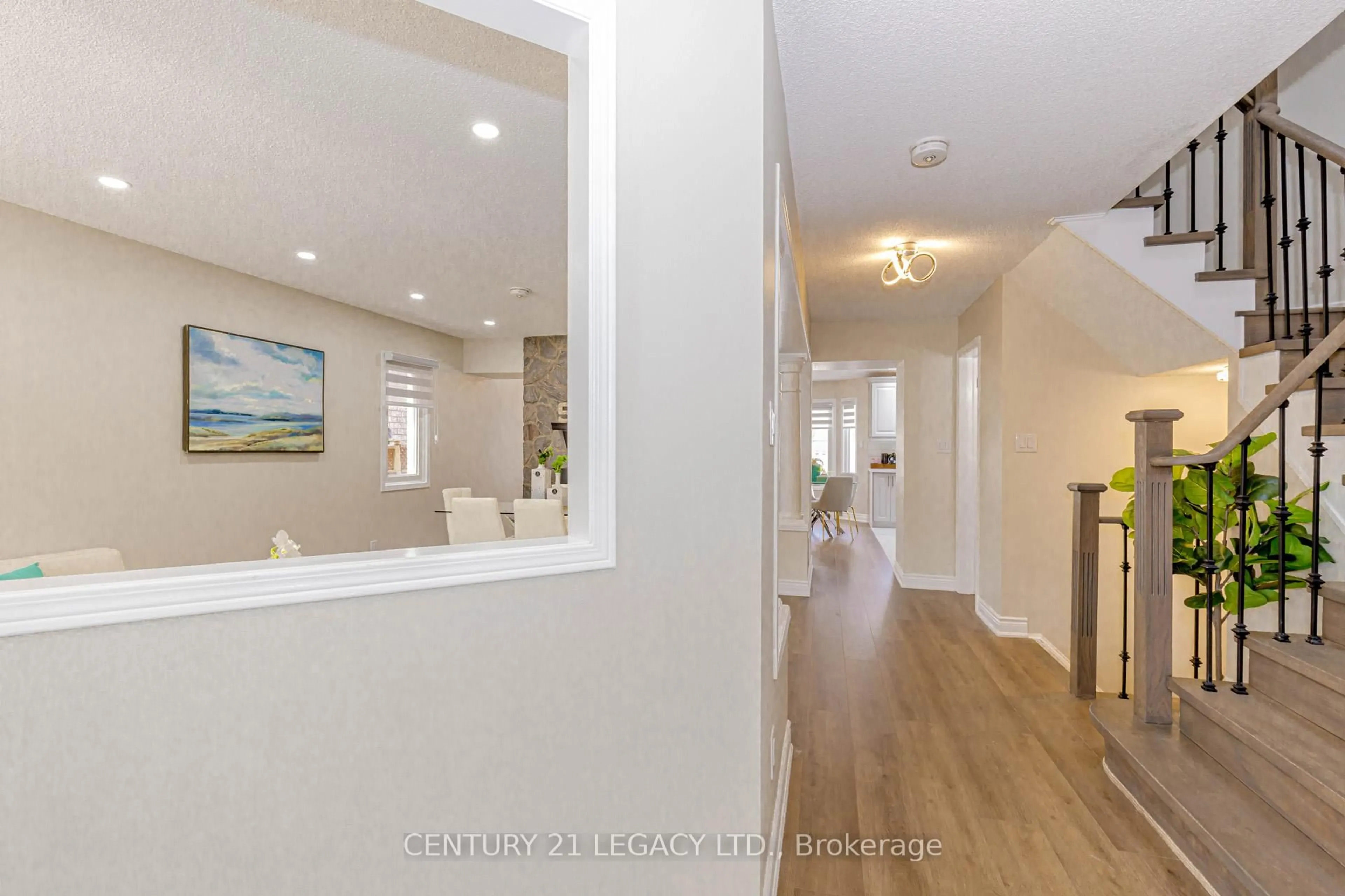 Indoor foyer for 23 Alaskan Summit Crt, Brampton Ontario L6R 1P1