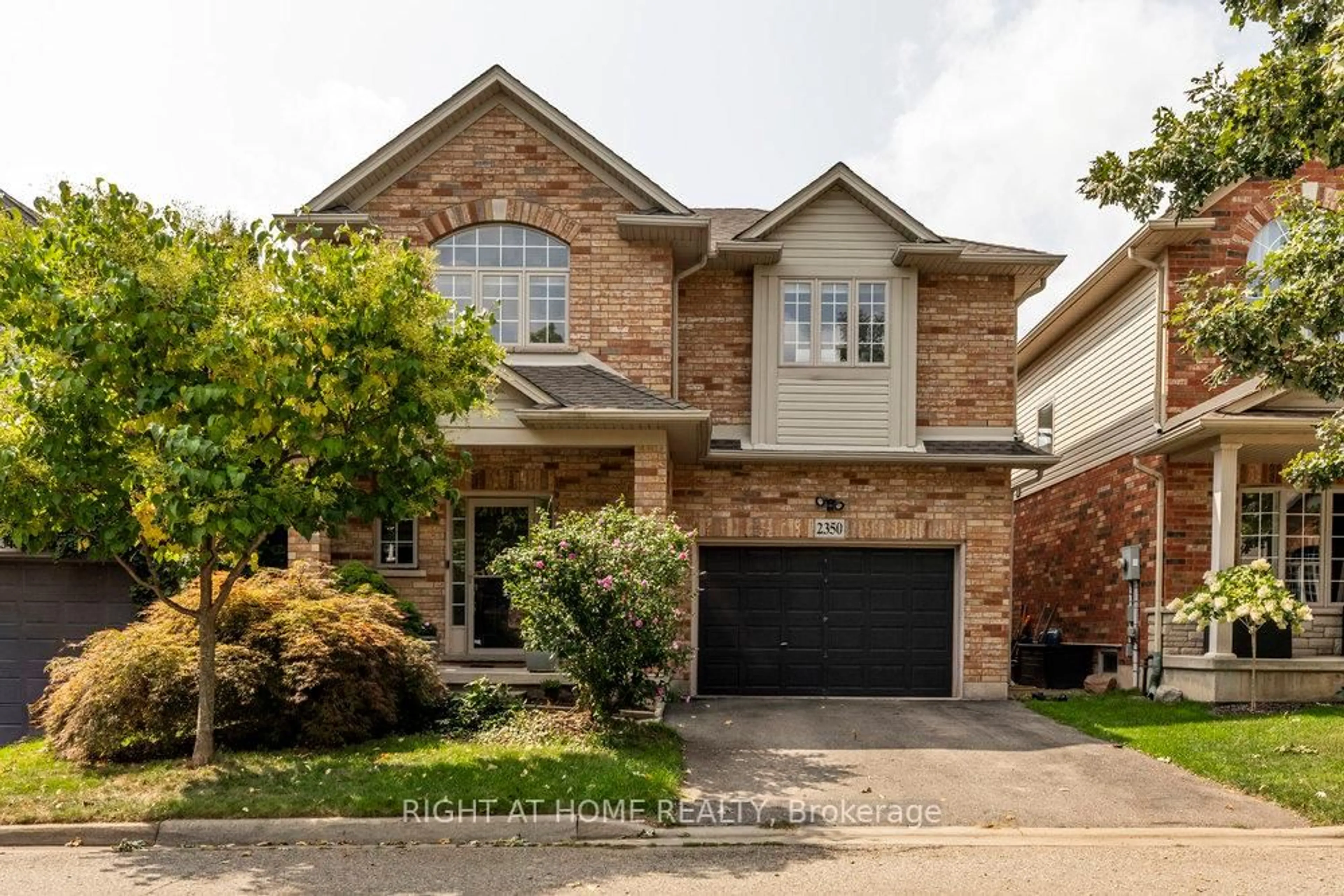 Home with brick exterior material, street for 2350 Norland Dr, Burlington Ontario L7L 7E6