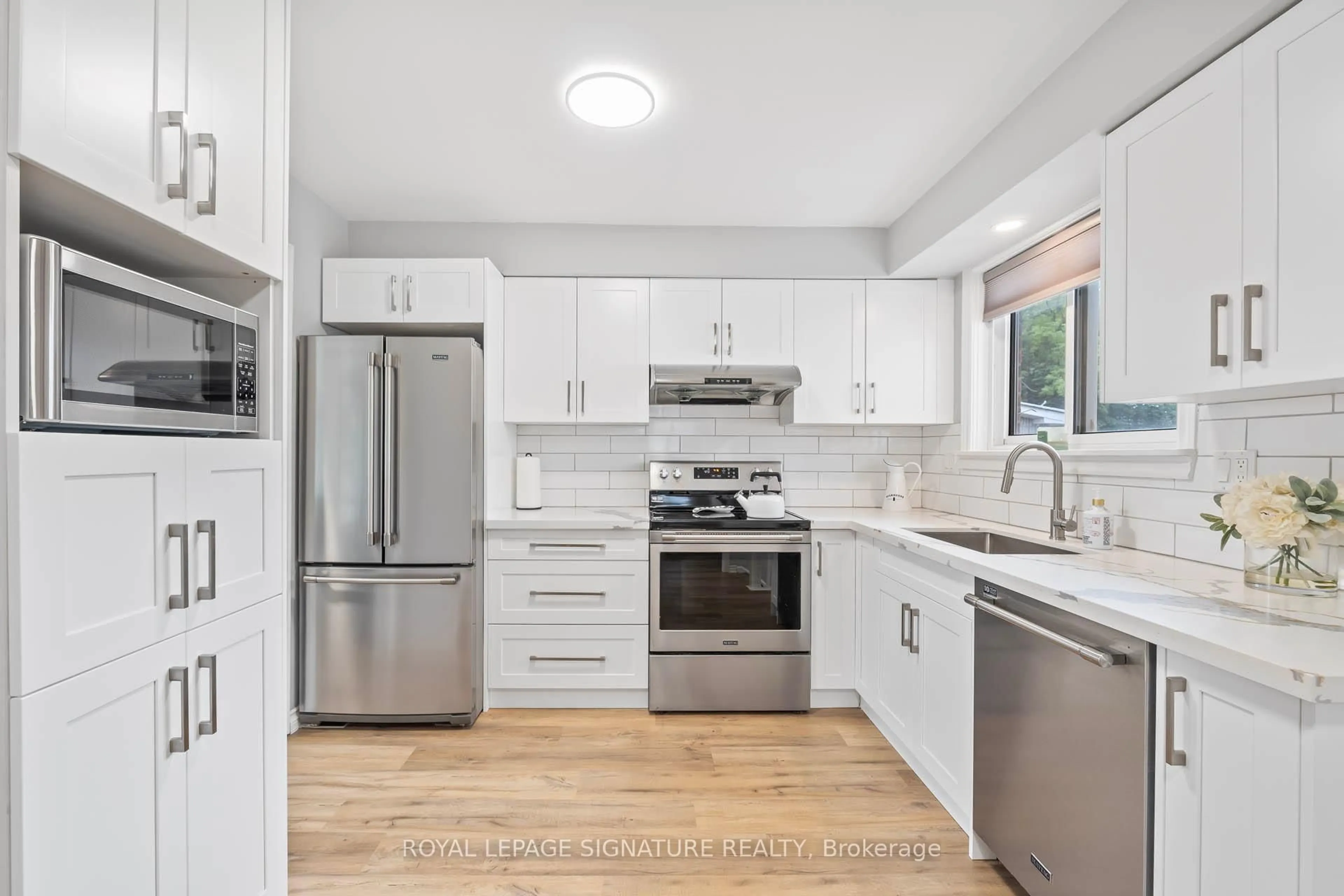 Unknown for 9 Faludon Dr, Halton Hills Ontario L7G 1H6
