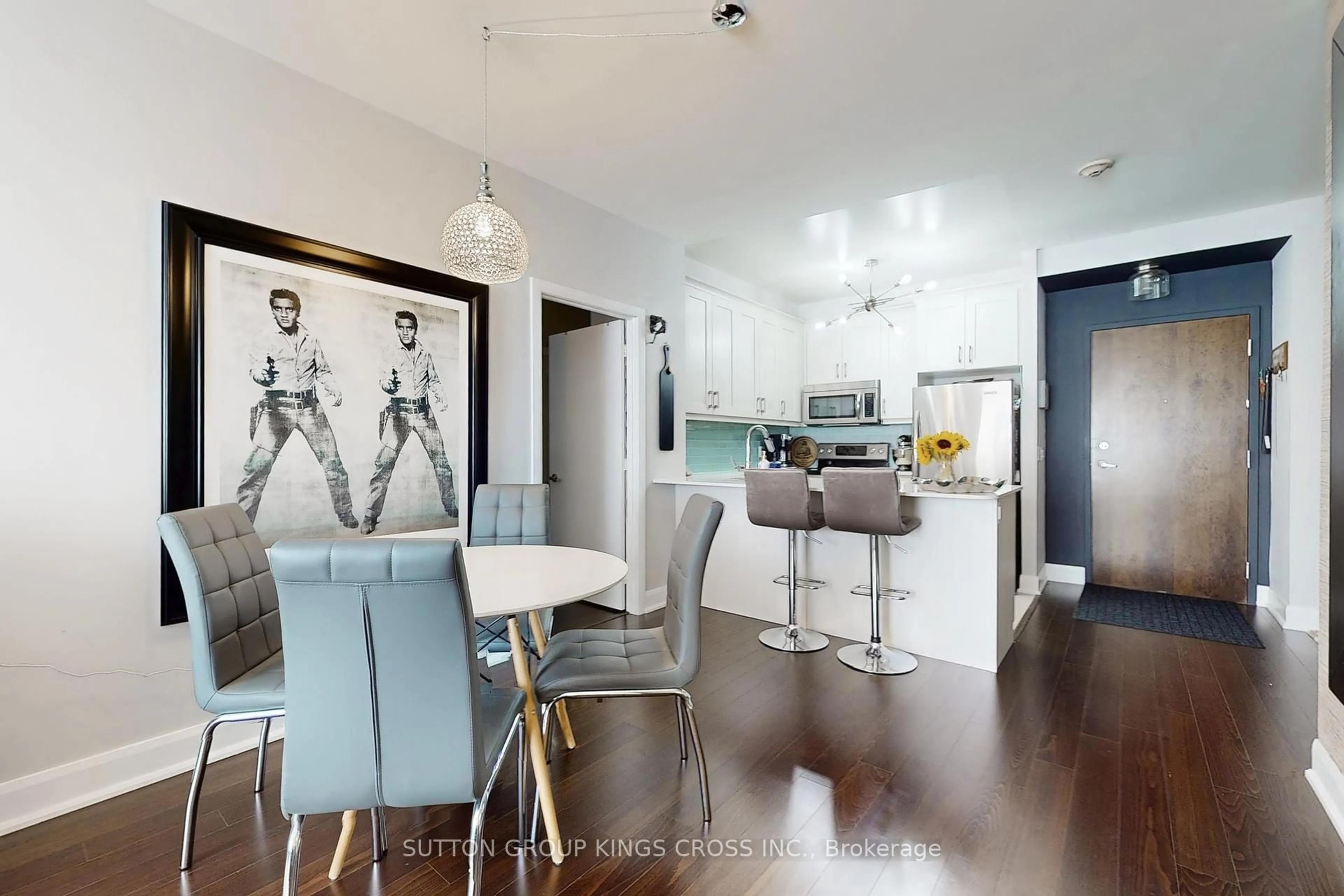 Contemporary kitchen, unknown for 2470 Prince Michael Dr #201, Oakville Ontario L6H 0G9