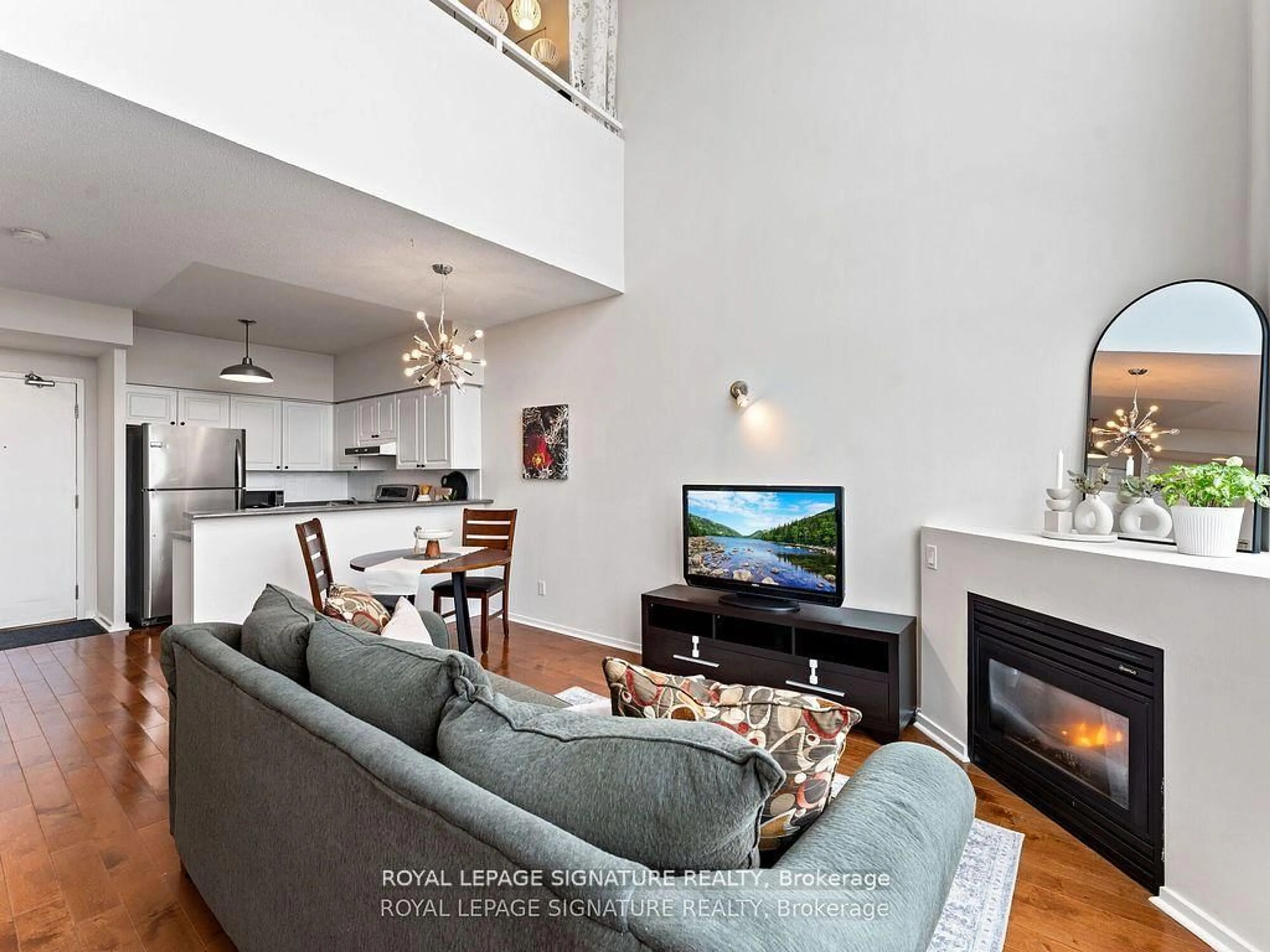 Living room with furniture, unknown for 200 Manitoba St #620, Toronto Ontario M8Y 3Y9