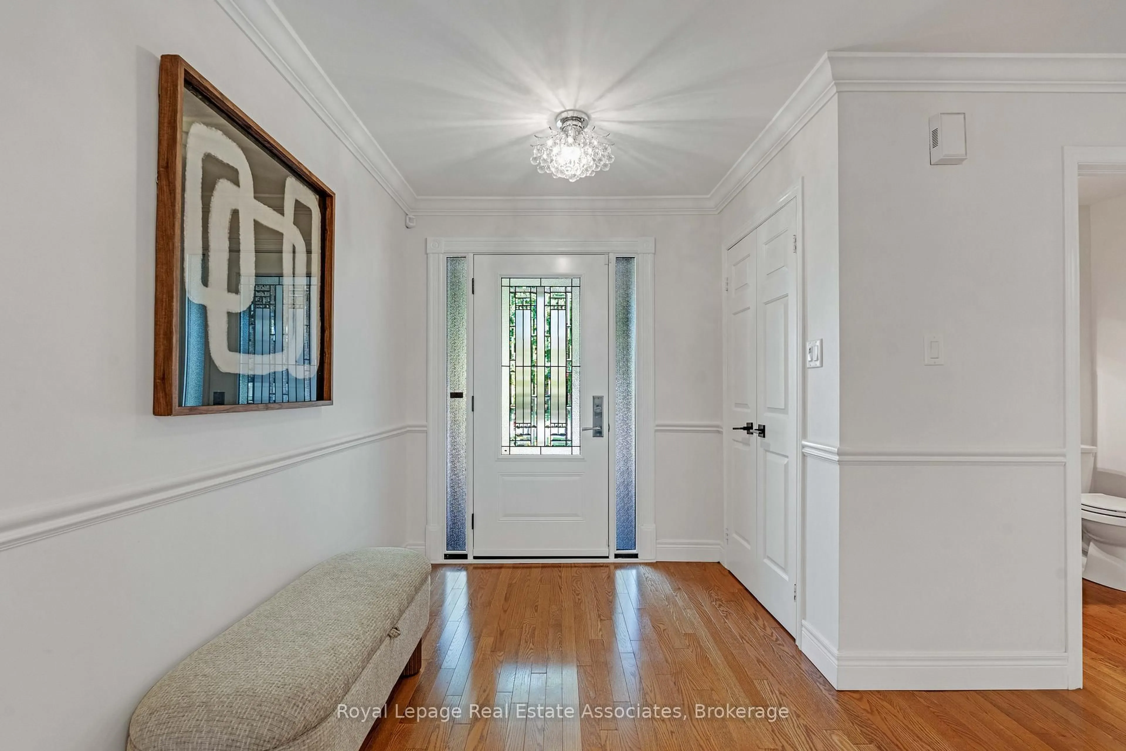 Indoor entryway for 1202 Monks Passage, Oakville Ontario L6M 1M2