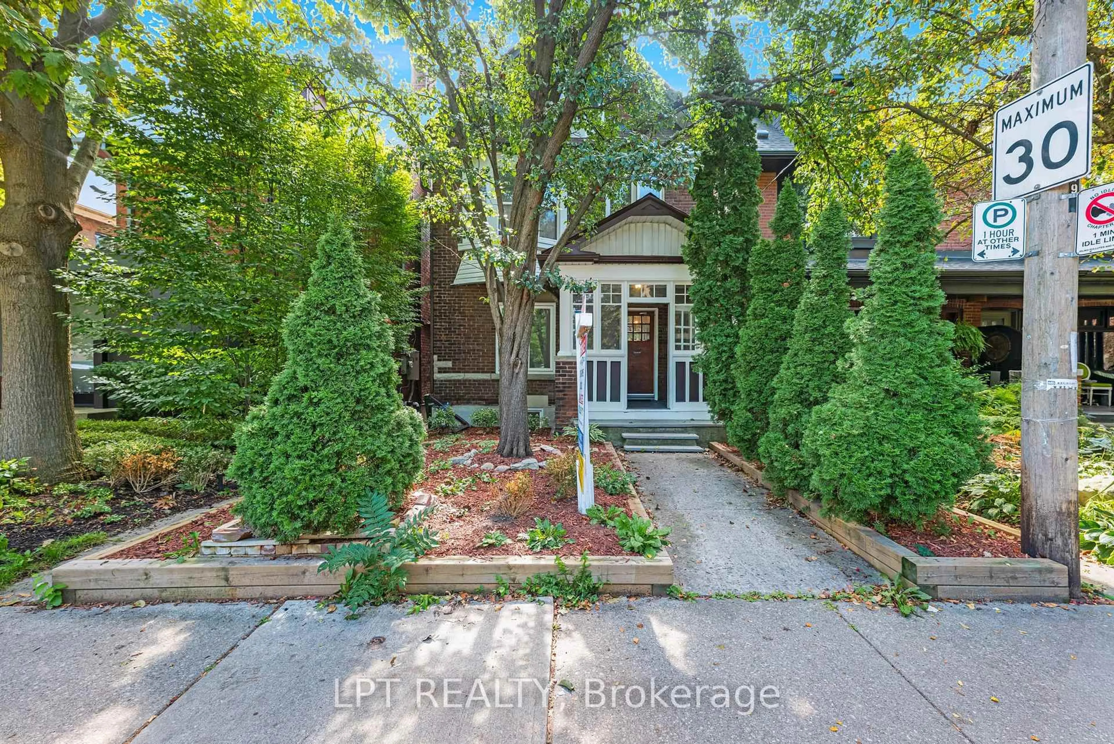 Unknown for 19 Marmaduke St, Toronto Ontario M6R 1T1