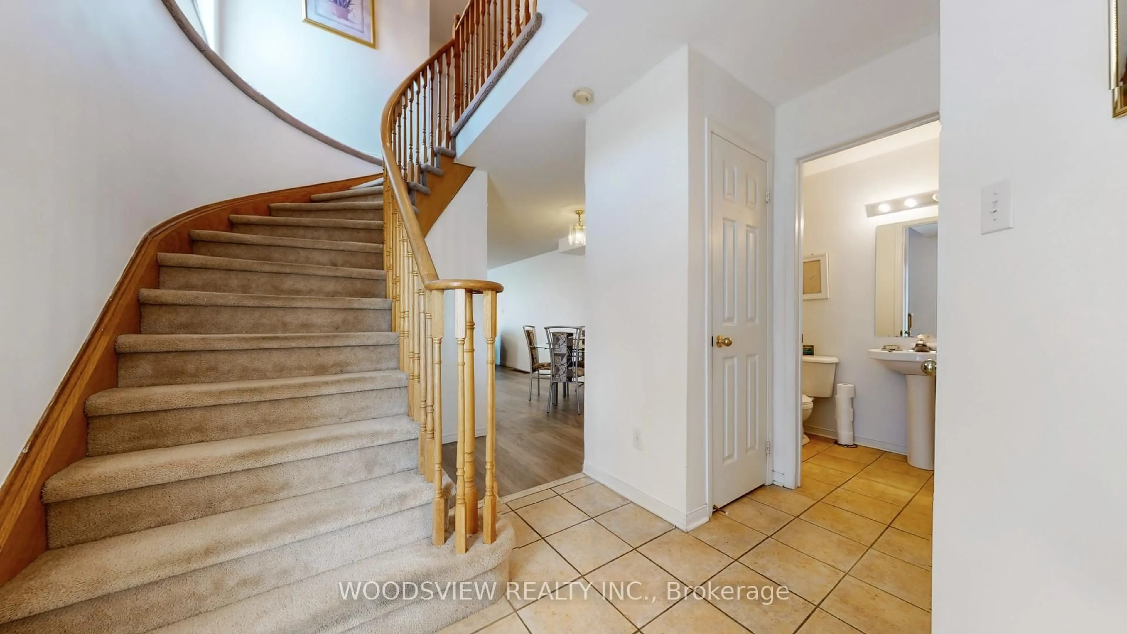 Indoor foyer for 1171 Foxglove Pl, Mississauga Ontario L5V 2N1