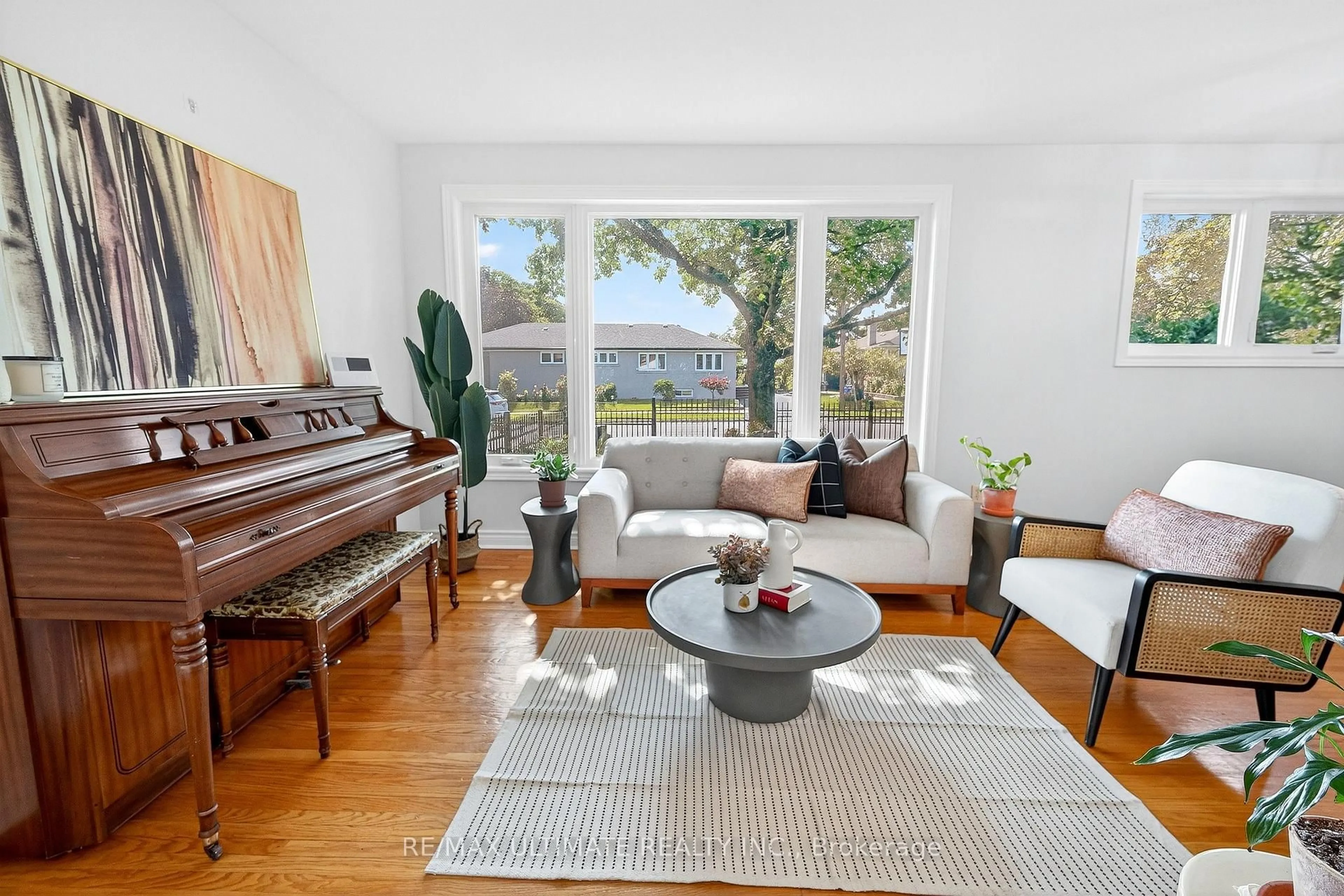 Living room with furniture, unknown for 18 Courtwright Rd, Toronto Ontario M9C 4B4