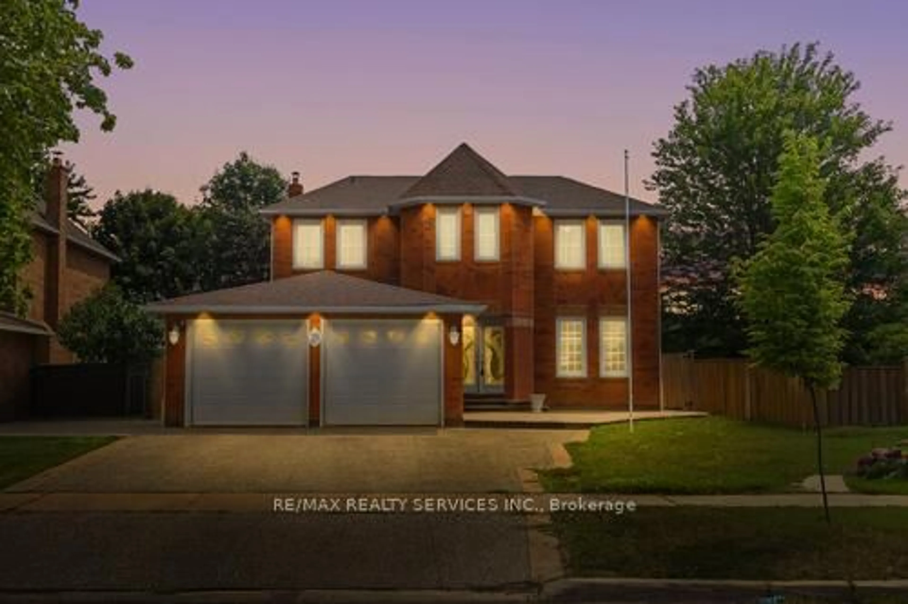 Home with brick exterior material, street for 29 Leneck Ave, Brampton Ontario L6X 2A9