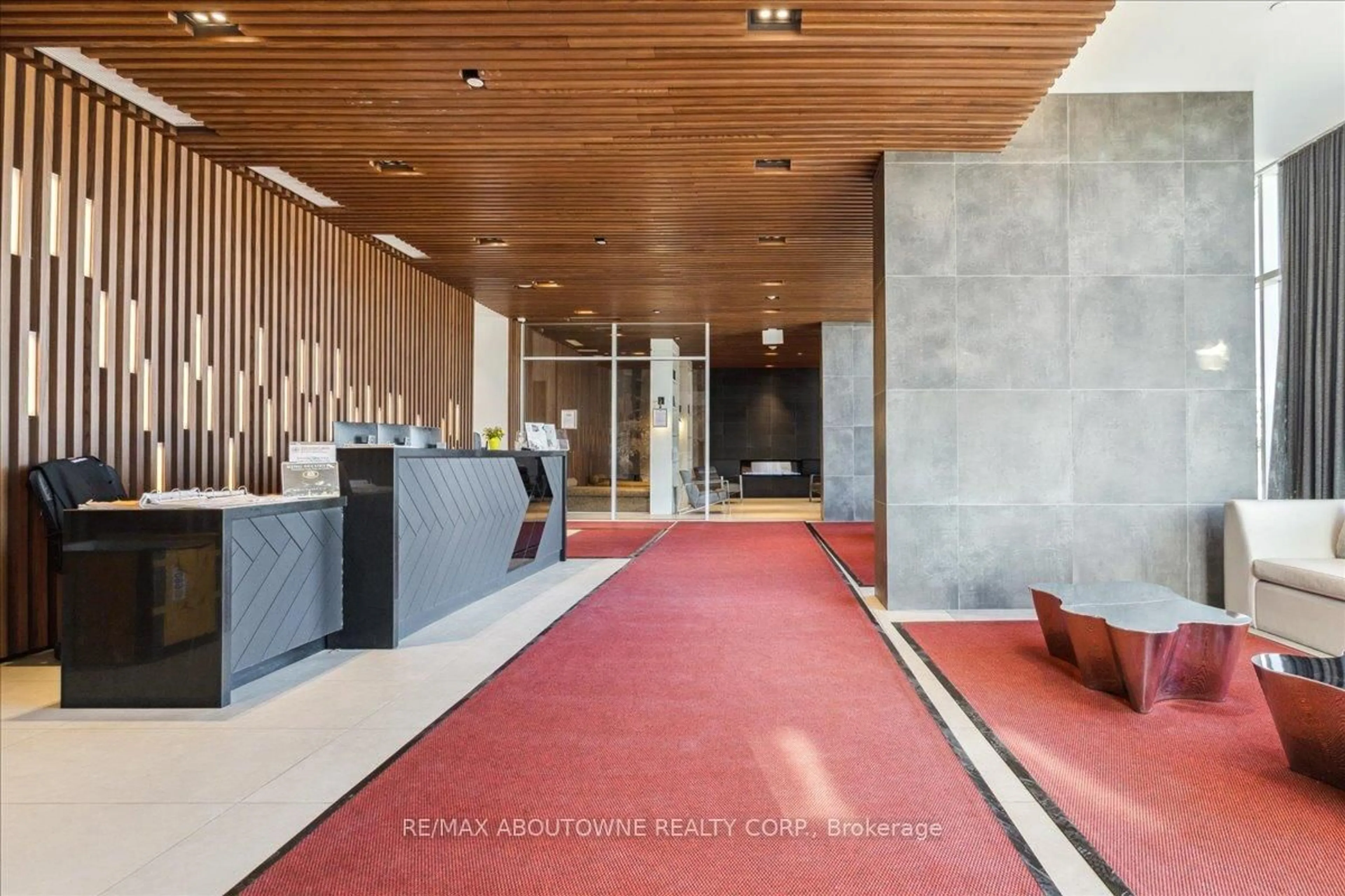 Lobby for 297 Oak Walk Dr #2203, Oakville Ontario L6H 3R6