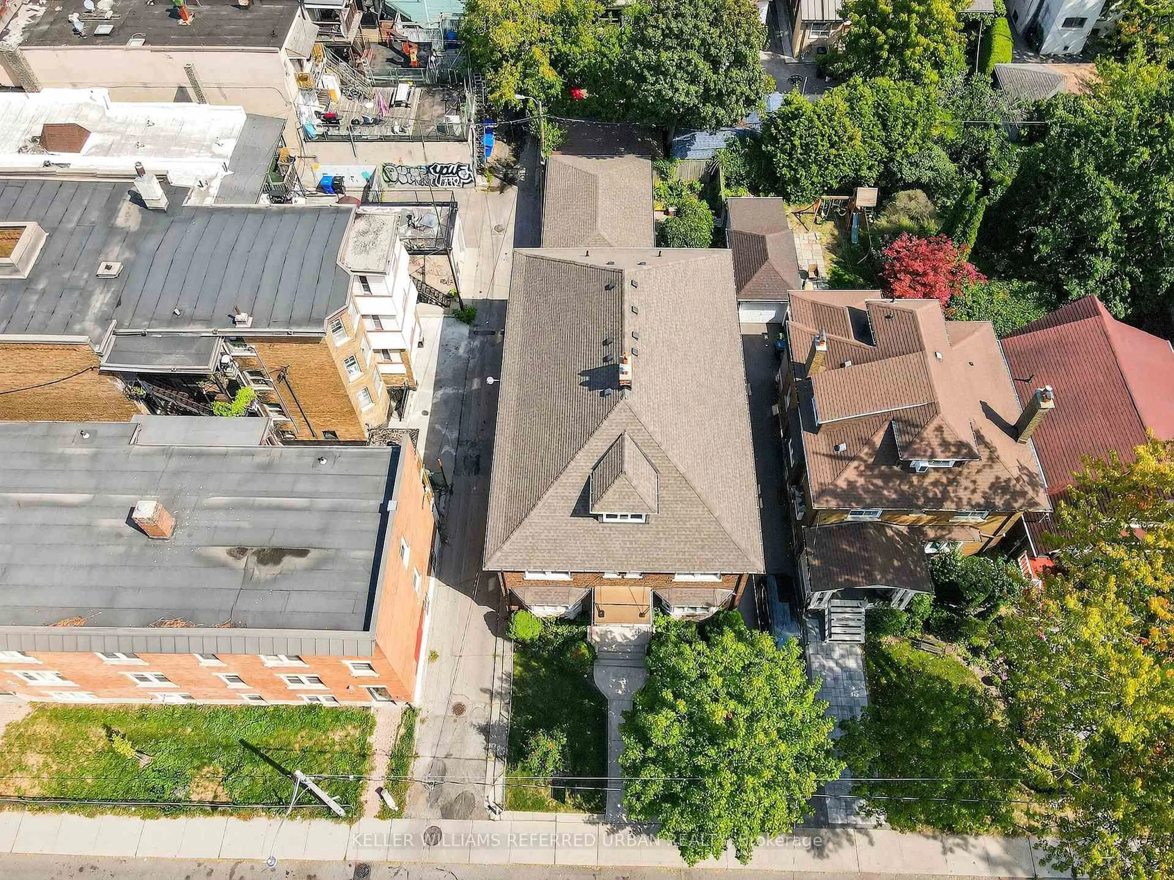 A pic from outside/outdoor area/front of a property/back of a property/a pic from drone, unknown for 93 Northcliffe Blvd, Toronto Ontario M6H 3H3