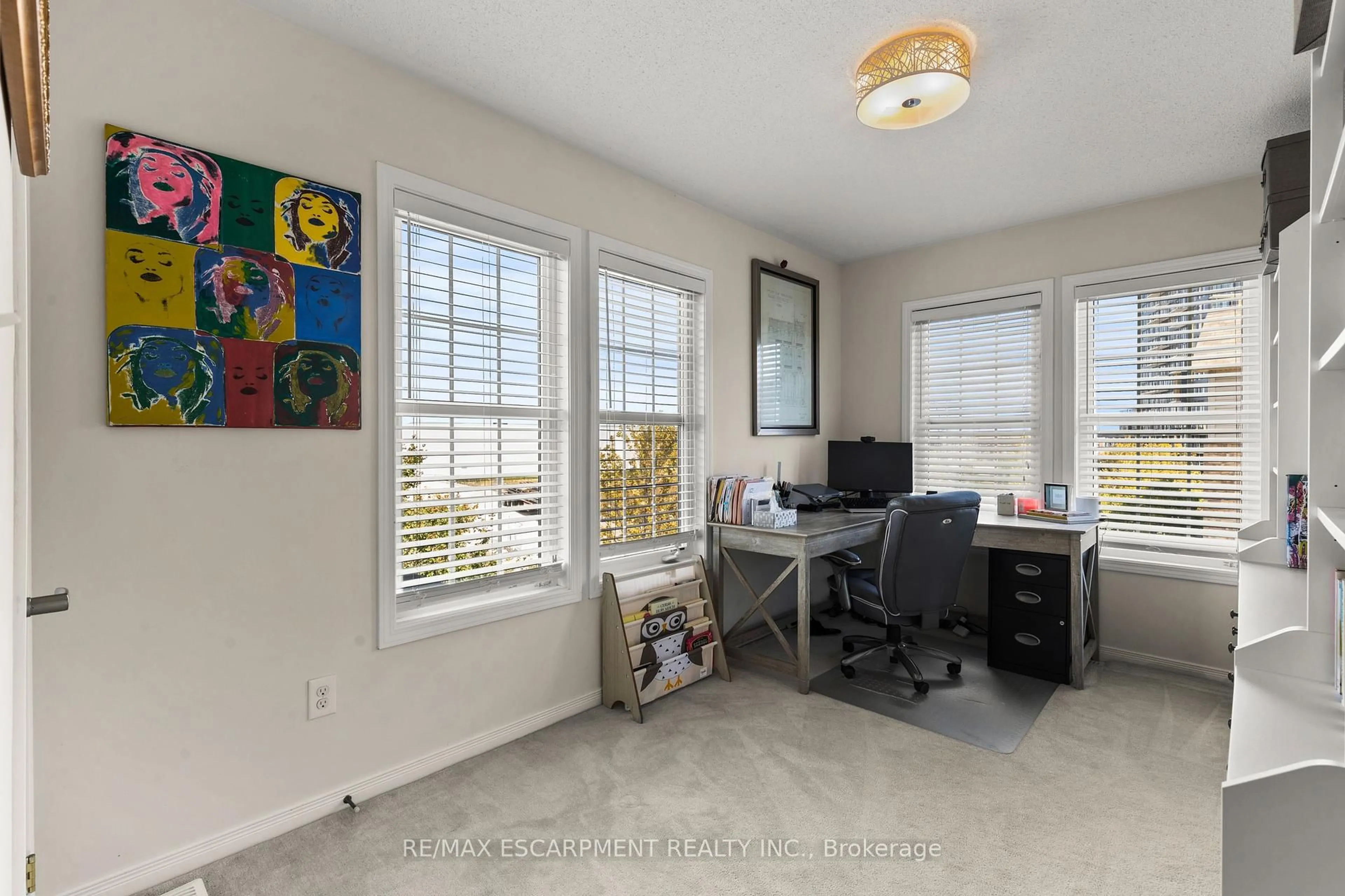A pic of a room for 4823 Thomas Alton Blvd #22, Burlington Ontario L7M 0V2