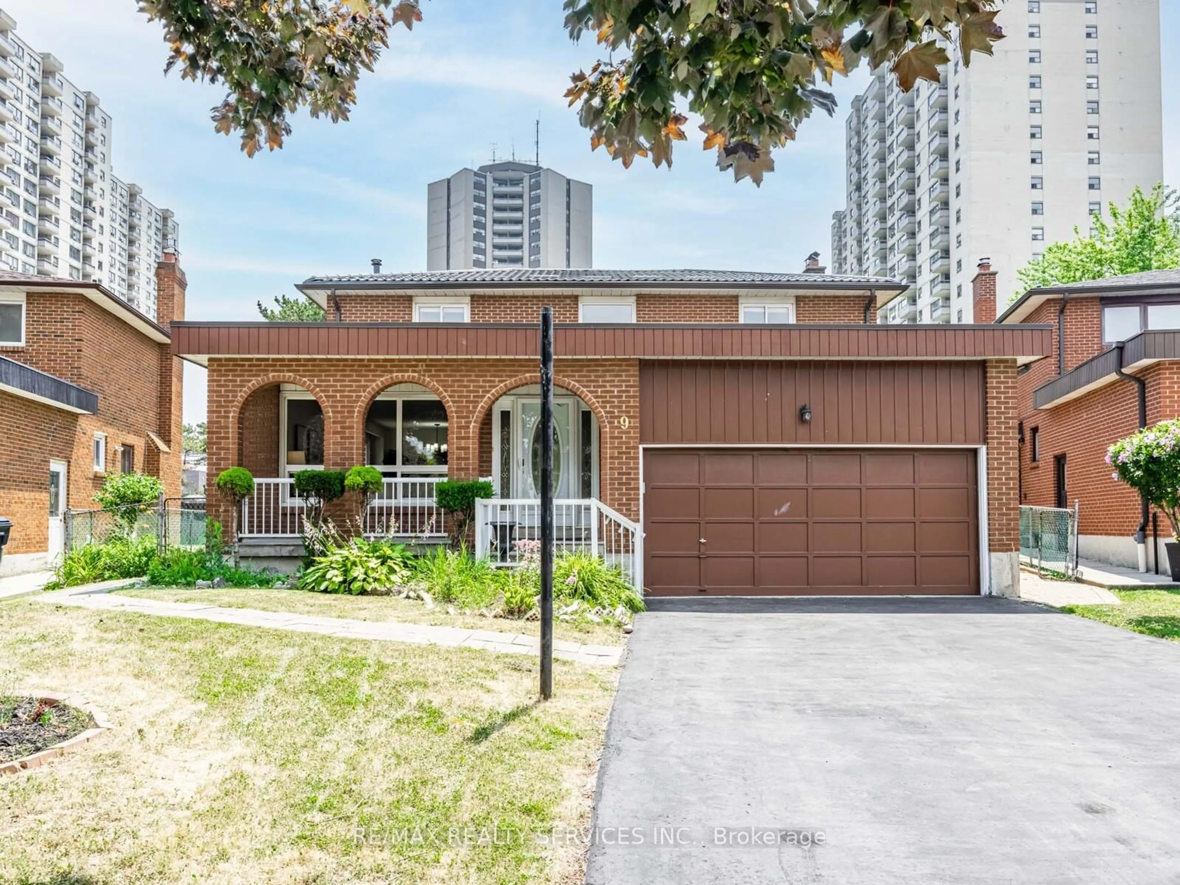 Home with brick exterior material, street for 9 Garview Crt, Toronto Ontario M9R 4B9