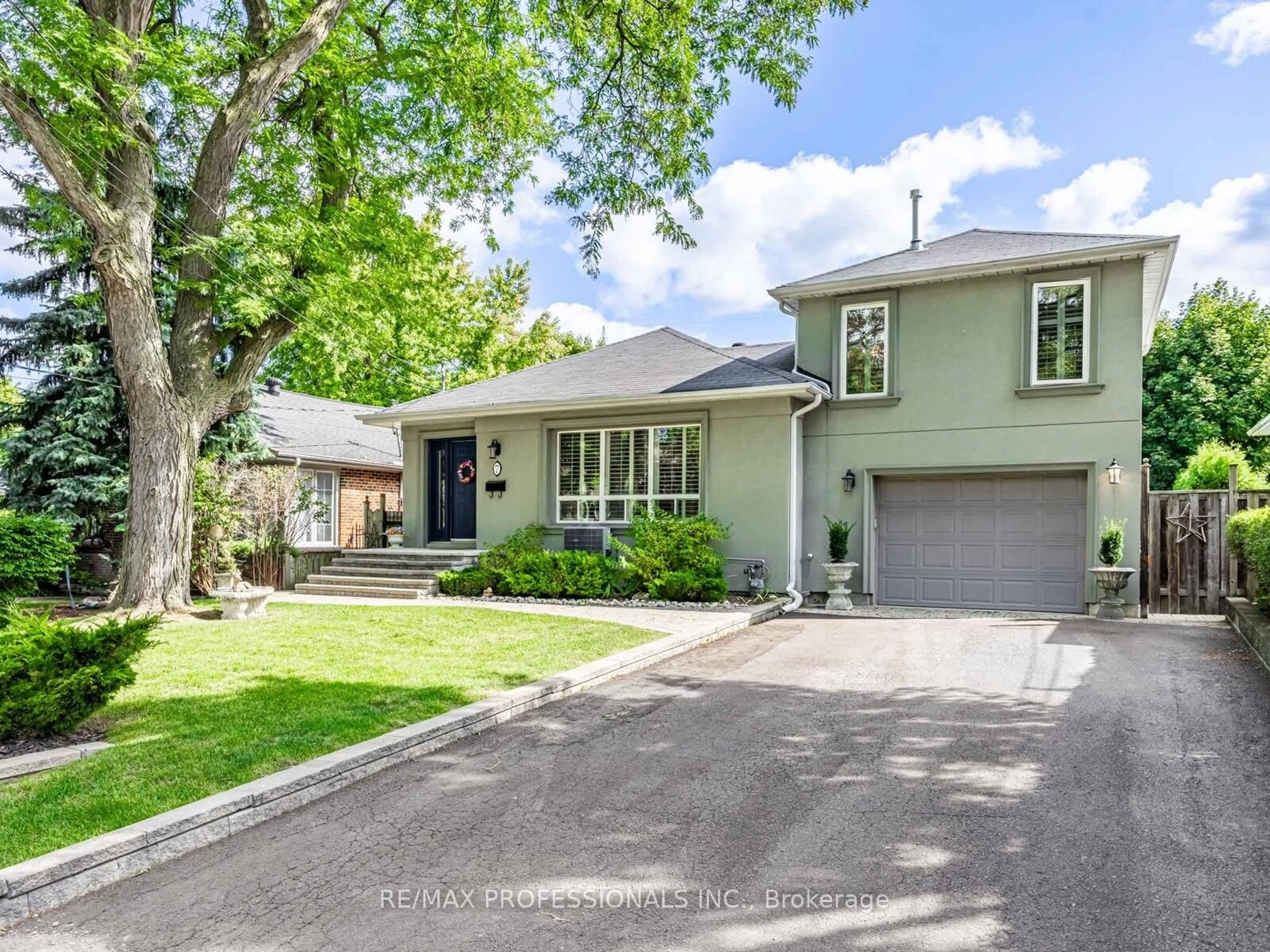 Unknown for 7 Ravenscrest Dr, Toronto Ontario M9B 5M6