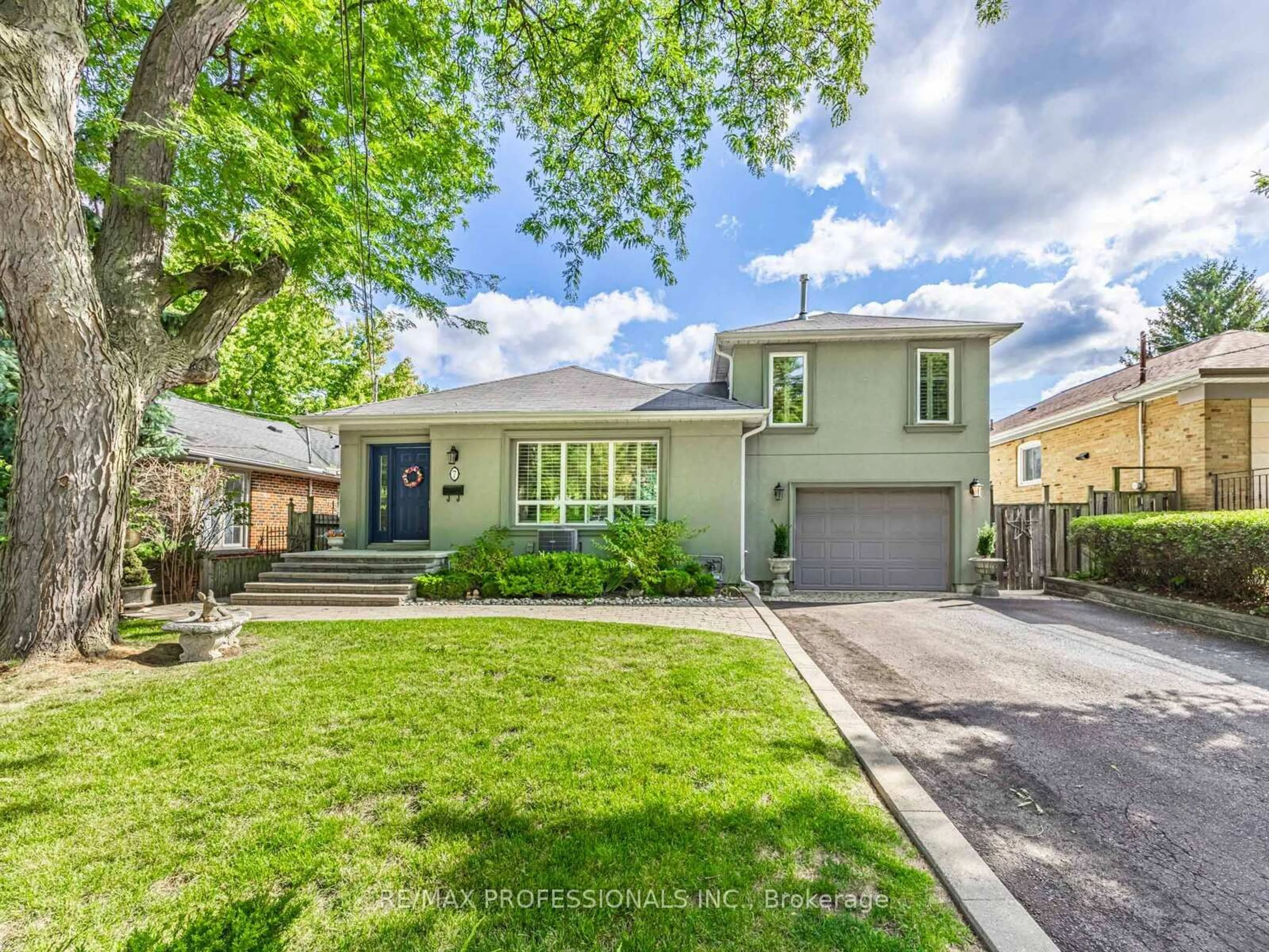 Home with brick exterior material, street for 7 Ravenscrest Dr, Toronto Ontario M9B 5M6