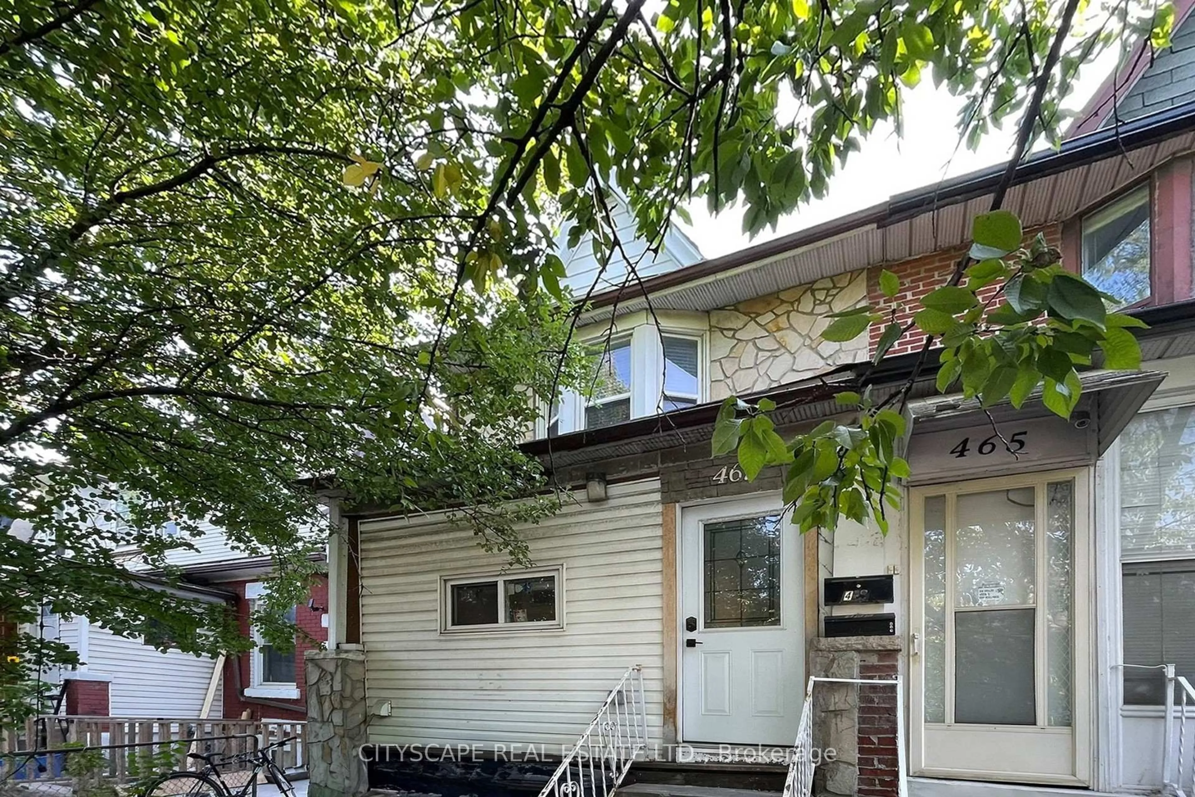 Unknown for 467 Keele St, Toronto Ontario M6N 3E1