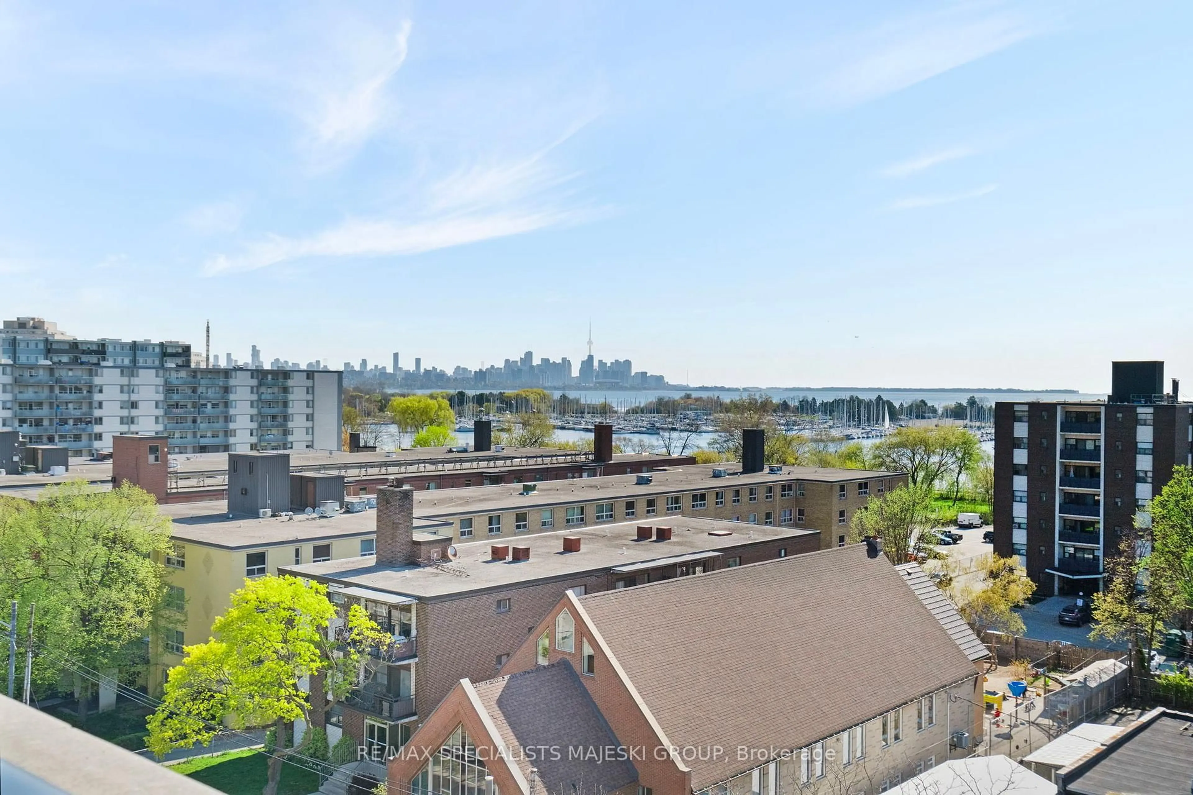 A pic from outside/outdoor area/front of a property/back of a property/a pic from drone, city buildings view from balcony for 11 Superior Ave #706, Toronto Ontario M8V 0A7