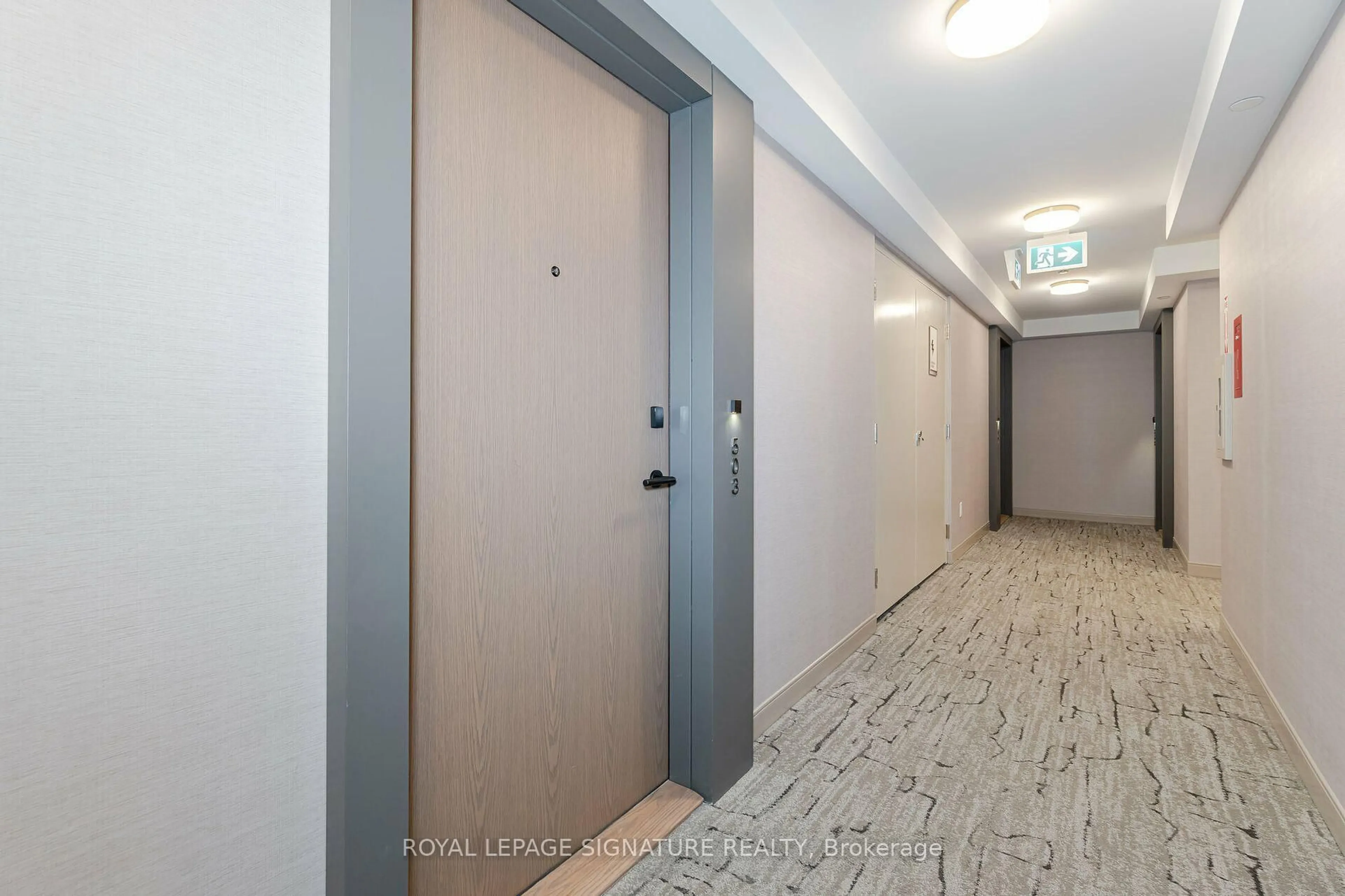 Indoor foyer for 10 Eva Rd #403, Toronto Ontario M9C 0B3