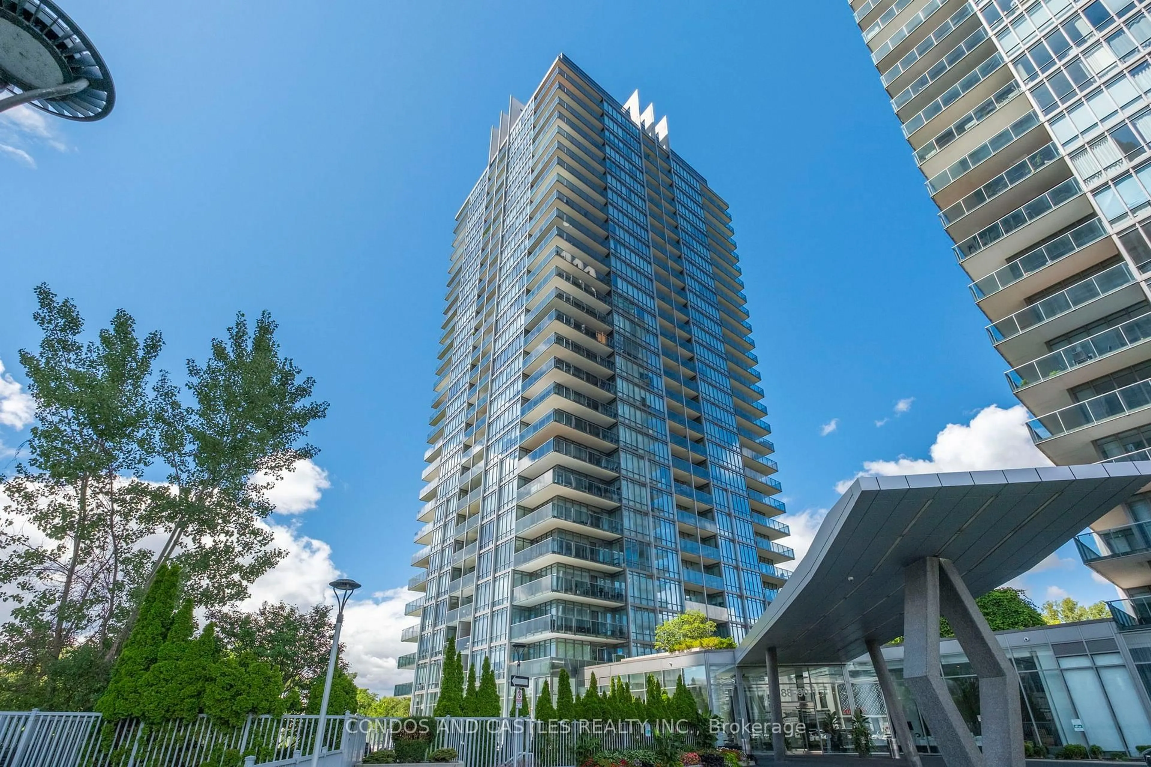 Patio, building for 90 Park Lawn Rd #2905, Toronto Ontario M8Y 0B5