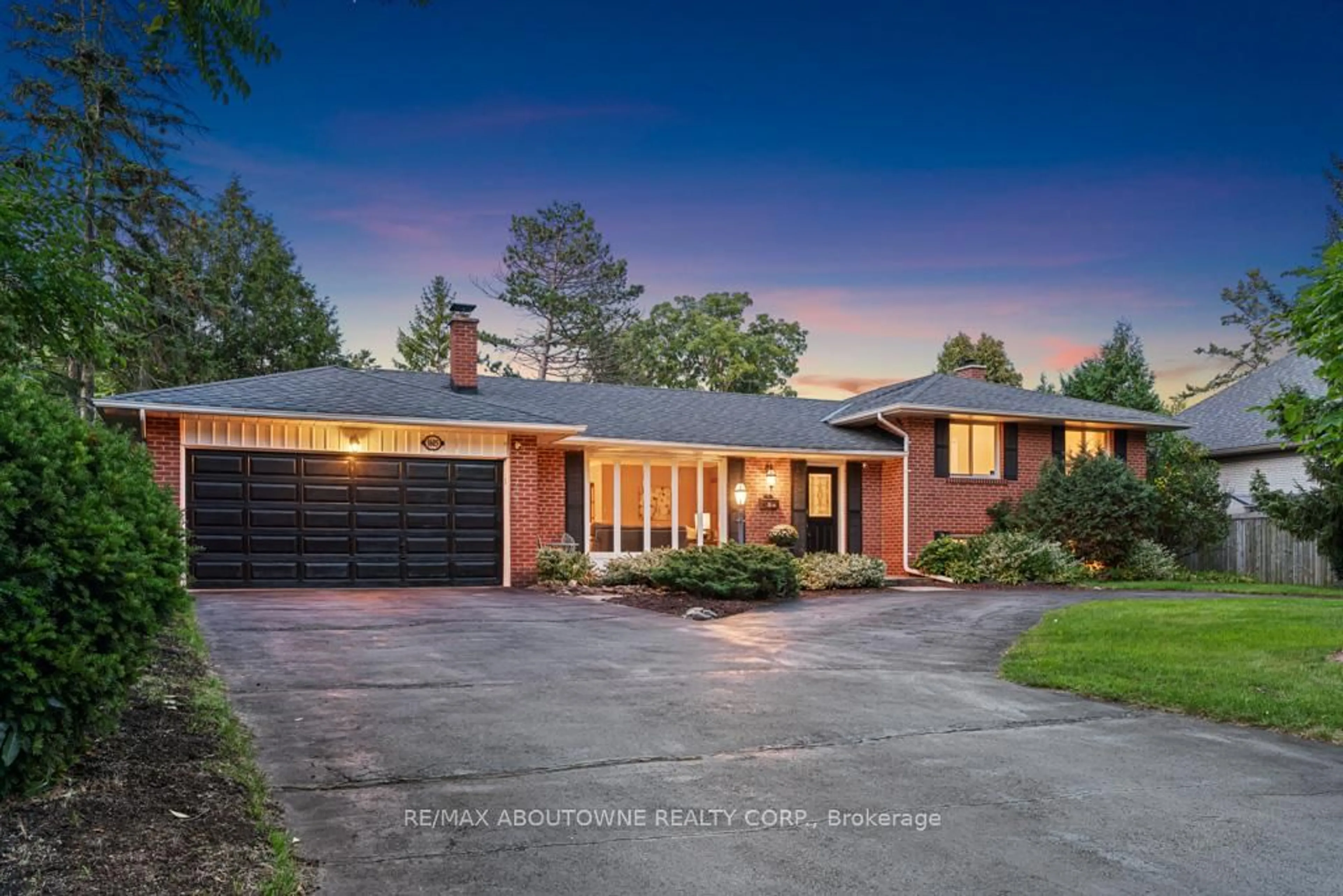 Home with brick exterior material, street for 1605 Venetia Dr, Oakville Ontario L6L 1K8