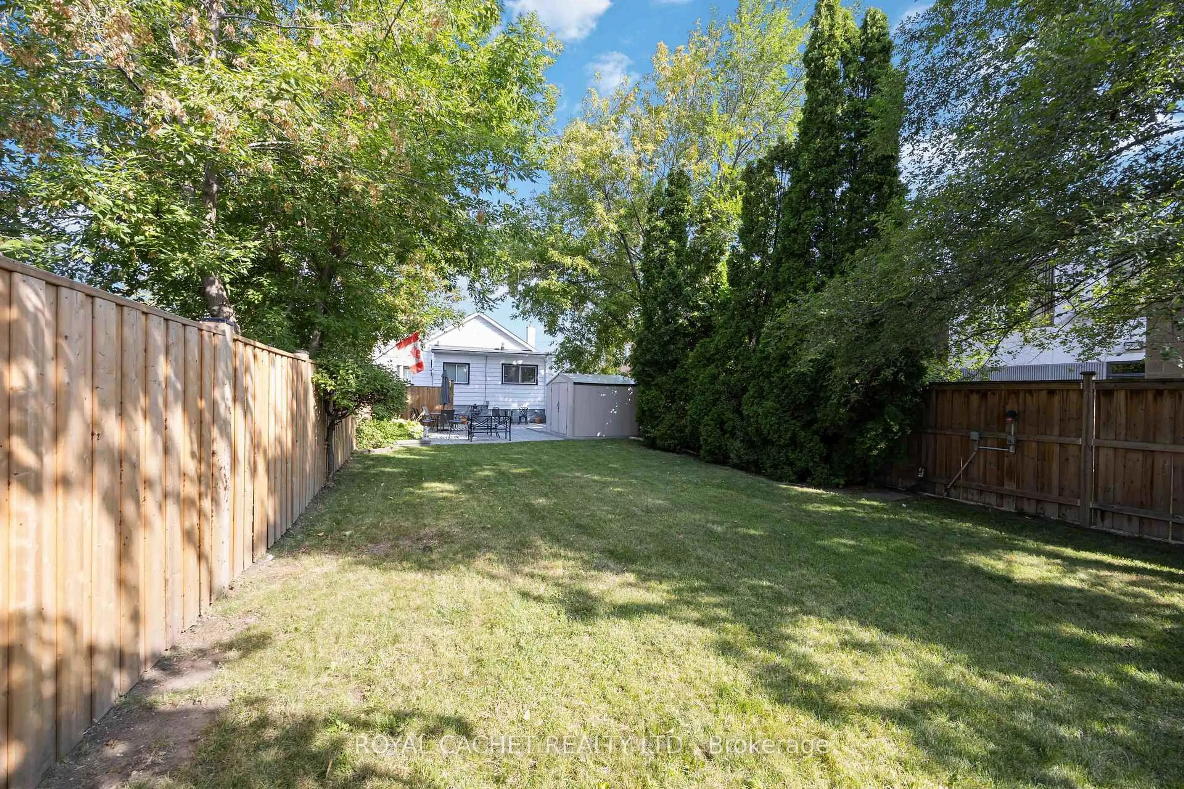 Patio, street for 7 Albright Ave, Toronto Ontario M8W 1W9