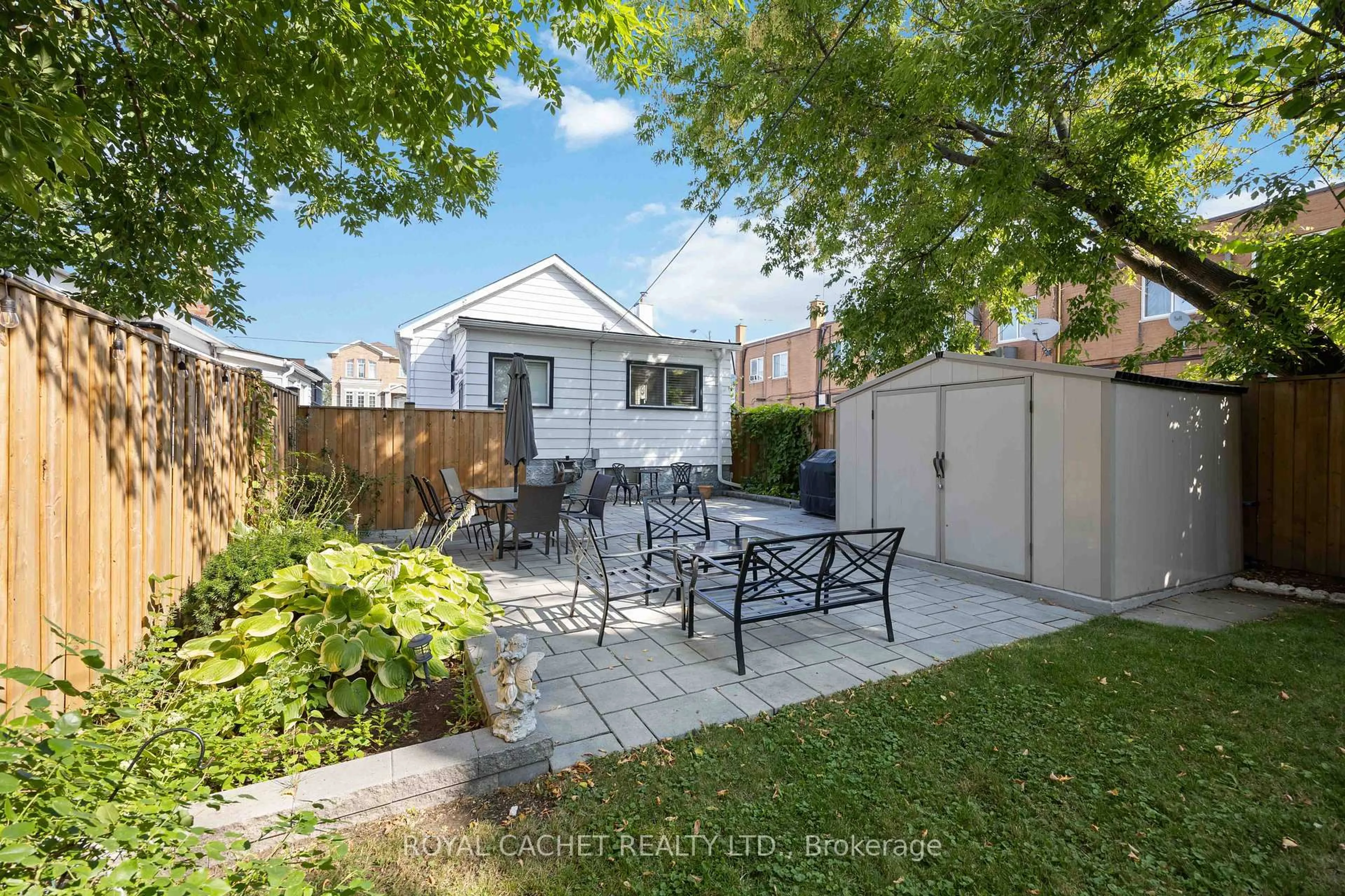 Patio, street for 7 Albright Ave, Toronto Ontario M8W 1W9