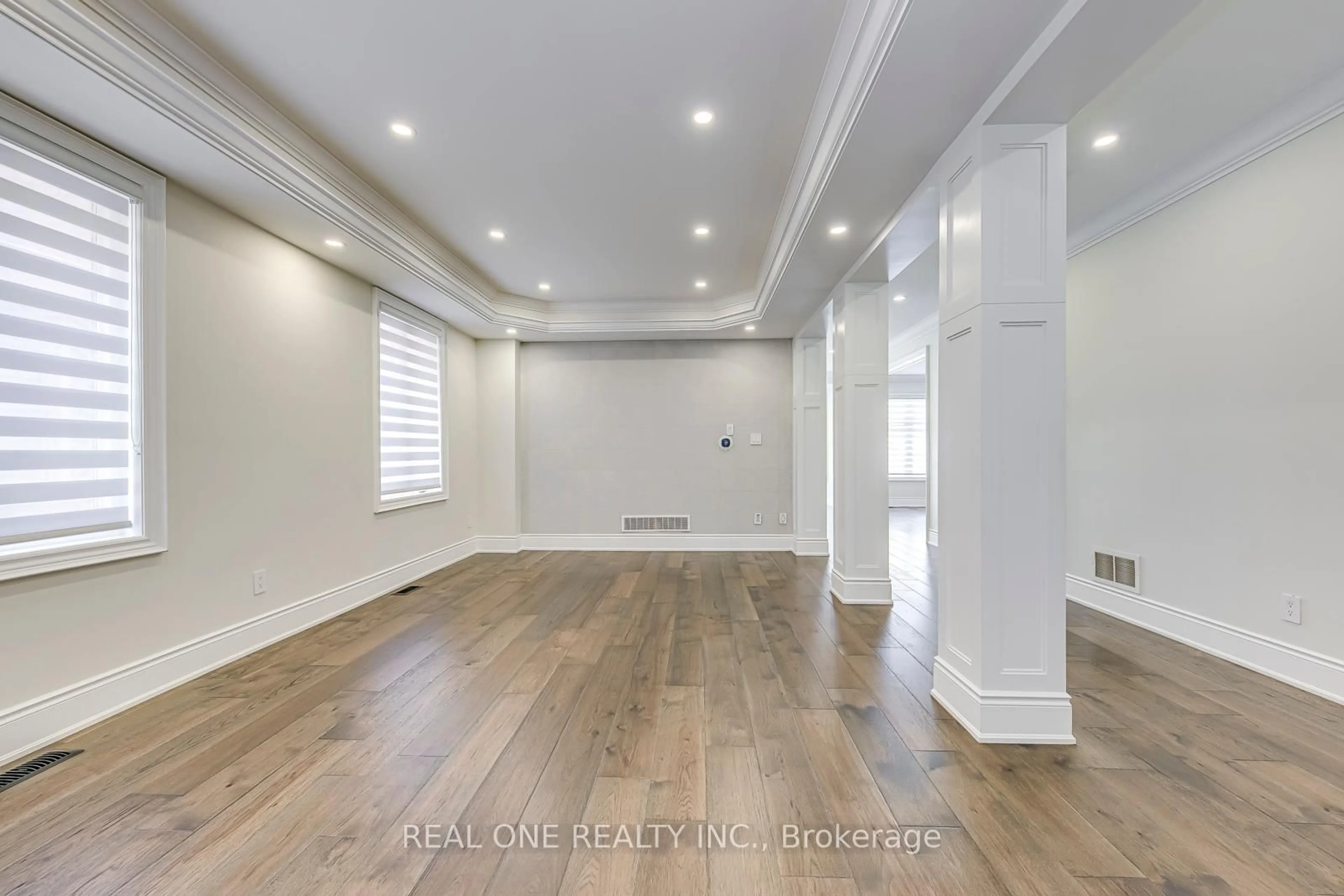 Unknown for 2240 Pine Glen Rd, Oakville Ontario L6M 0G5